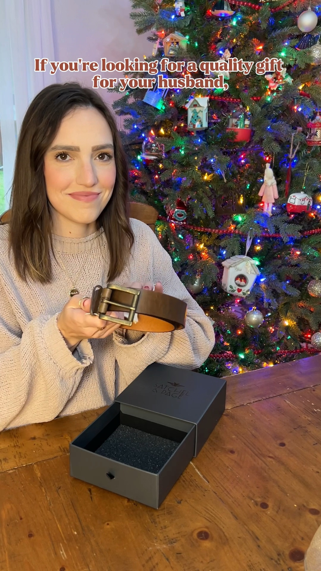 Figuring out a Christmas gift last minute can be frustrating… and especially when it comes to gifts for him!! 👨🏻 

💼 @satchelandpage has beautiful genuine leather pieces that would be perfect as a quality gift idea this Christmas 🎄

Their leather is made by a 3rd generation family tannery in Tuscany + built by experienced artisans. 🤎

Leather belt | leather bag | leather phone case | leather jacket 

#ad #satchelandpage

#LTKGiftGuide #LTKHoliday #LTKMens