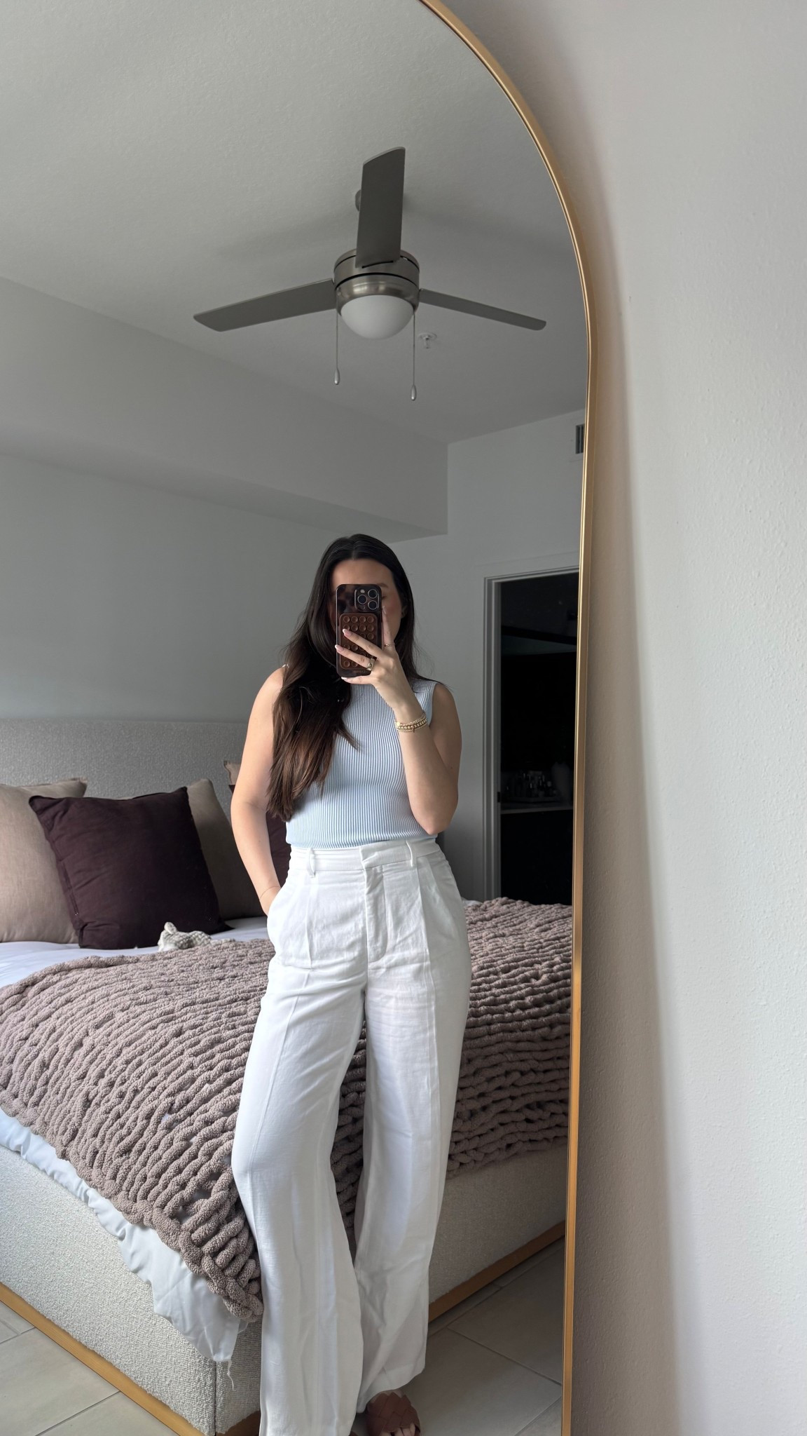 Aritzia effortless pants in linen 