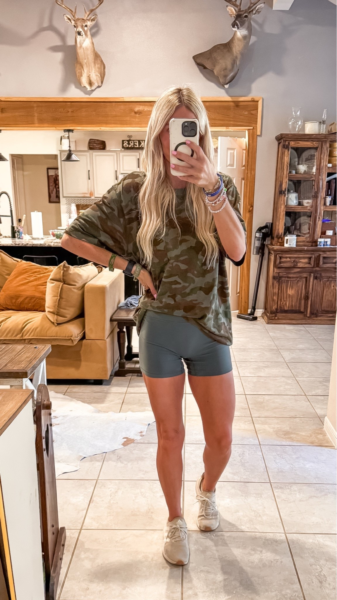 Thursday OOTD

#LTKootd #LTKActive #LTKmomlife