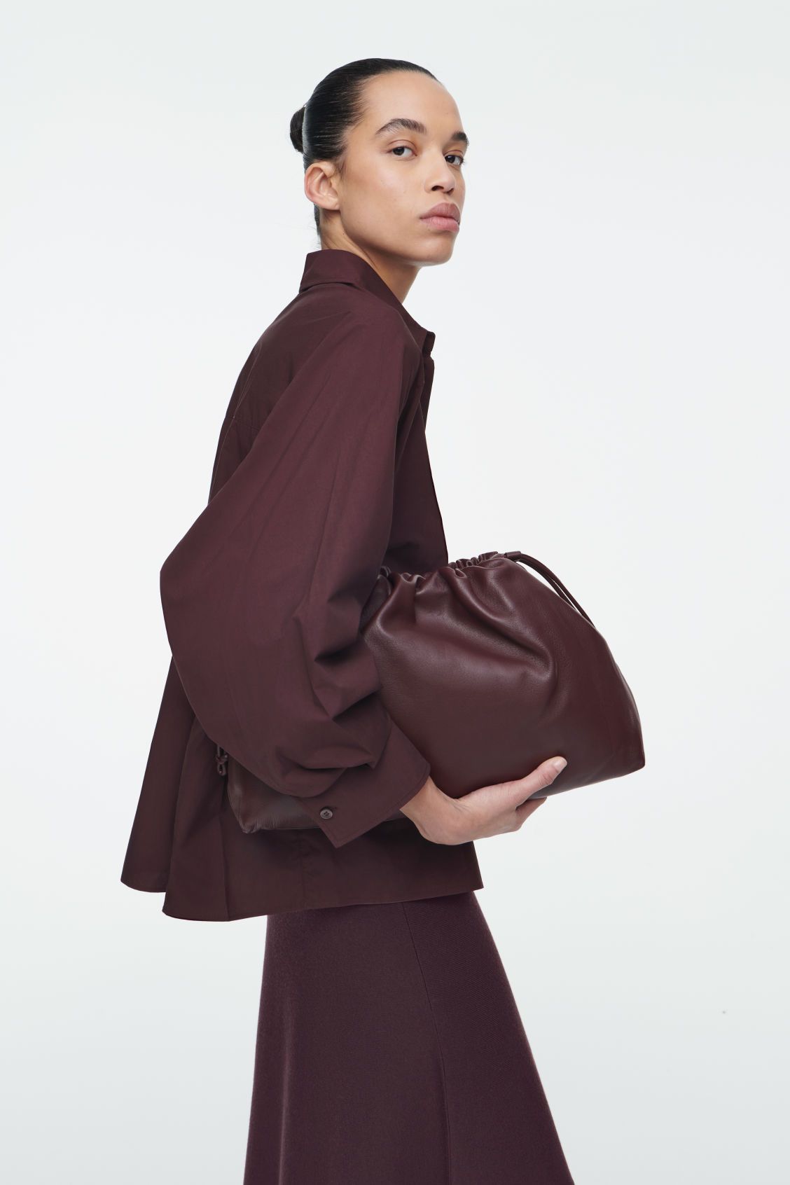 CAVATELLI CLUTCH - LEATHER - BORDEAUX - Bags - COS | COS (US)