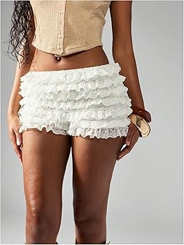 Verdusa Women's Y2K Lace Ruffle Shorts Tiered Layered Mini Bloomers Summer Party Outfits White X-Small | Amazon.com | Amazon (US)