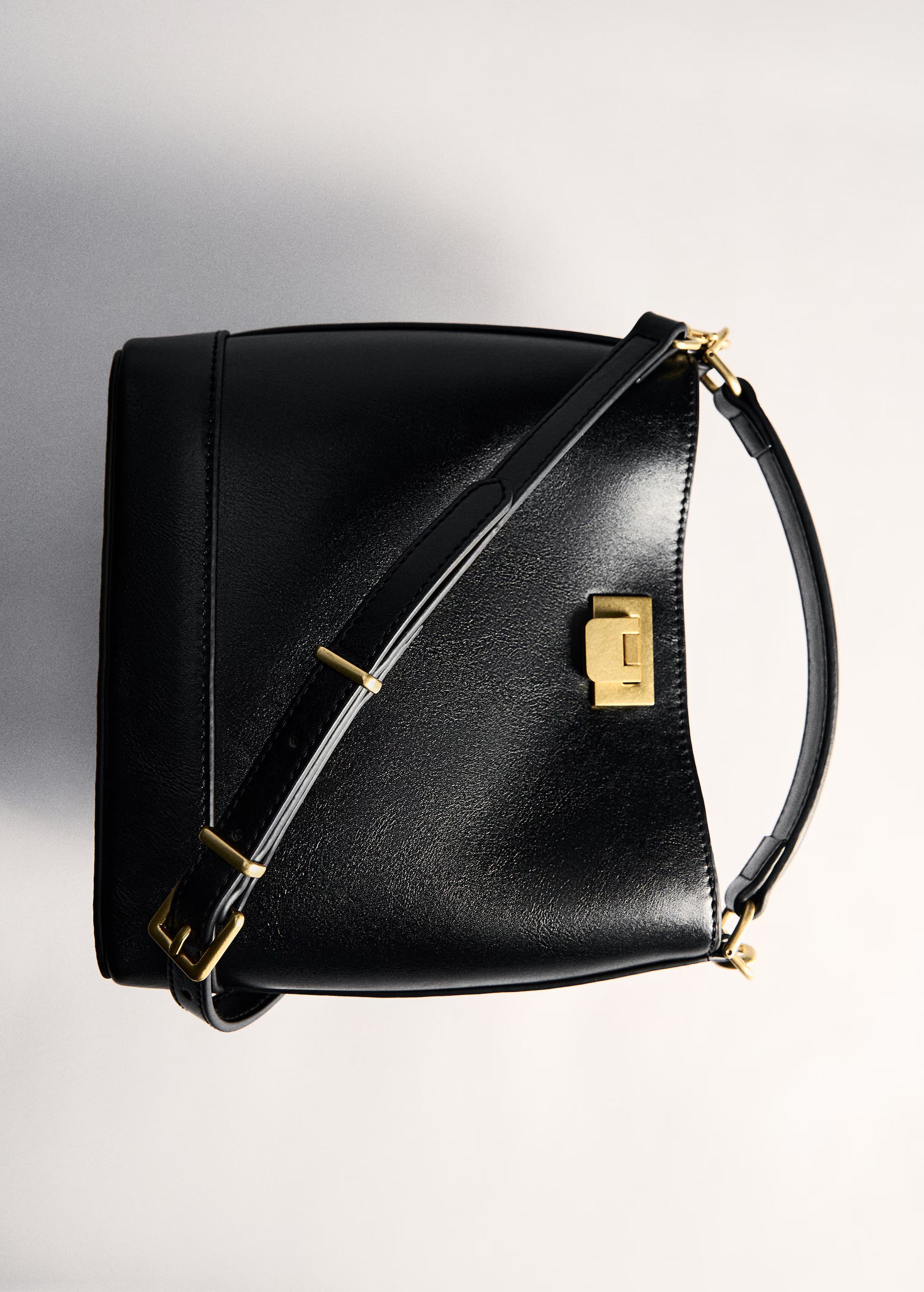 Mini-shopper with rear padlock - Woman | MANGO USA | MANGO (US)