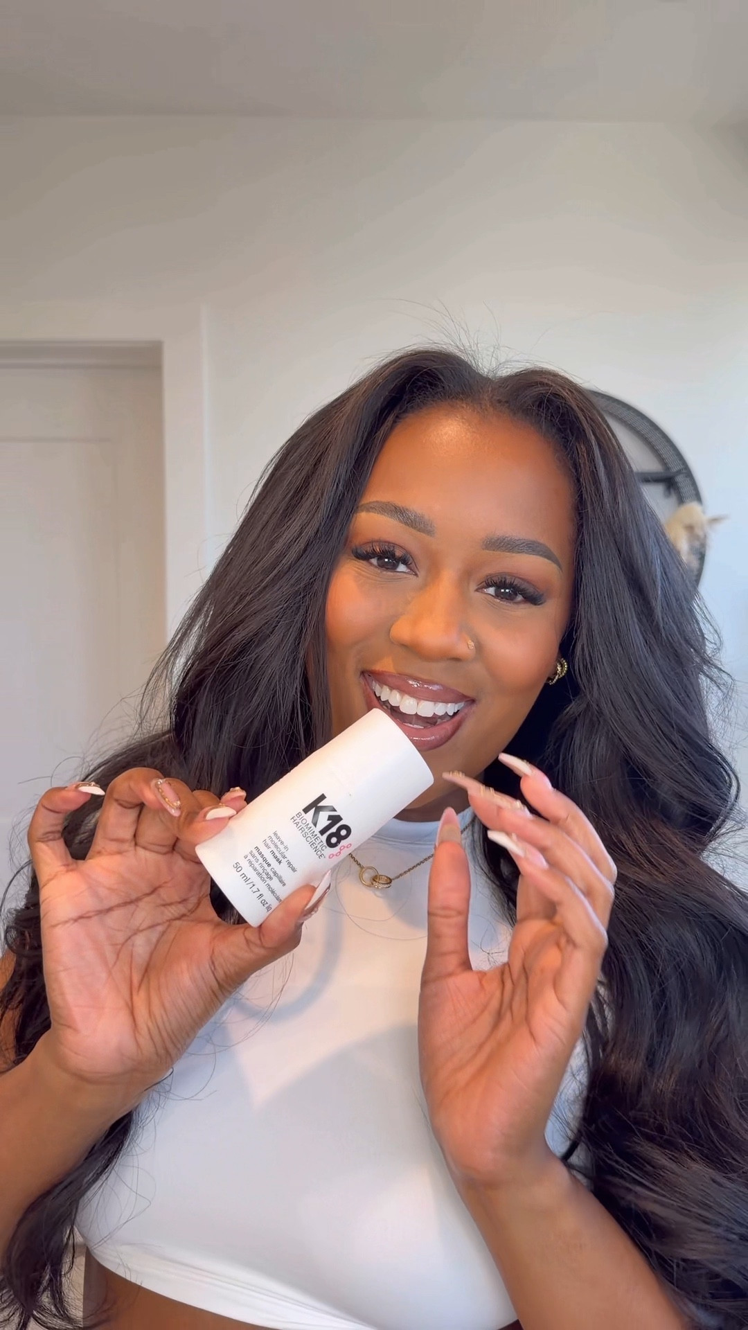 there’s no reason to struggle with hair damage when you can reverse it in just 4 minutes using the @k18hair Molecular Repair Leave In Hair Mask and get back to having a fabulous hair flip @Sephora ✨ #K18Partner #K18Results #hairflipk18