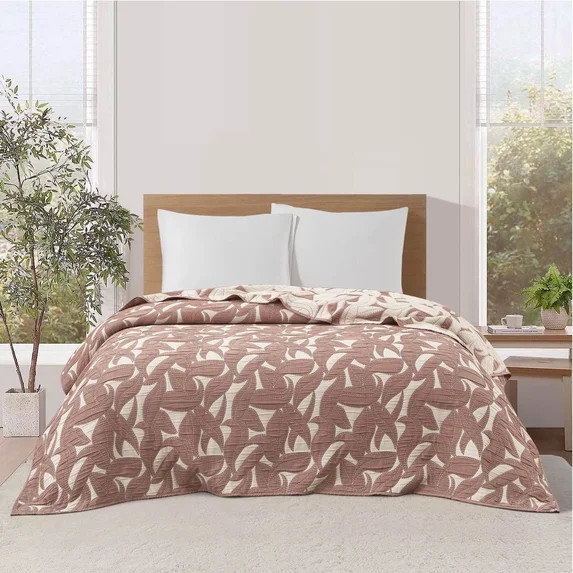Mainstays Iris Leaf Stitched Quilt, Full/Queen, Rust Red, Reversible Lightweight Bedding for All ... | Walmart (US)