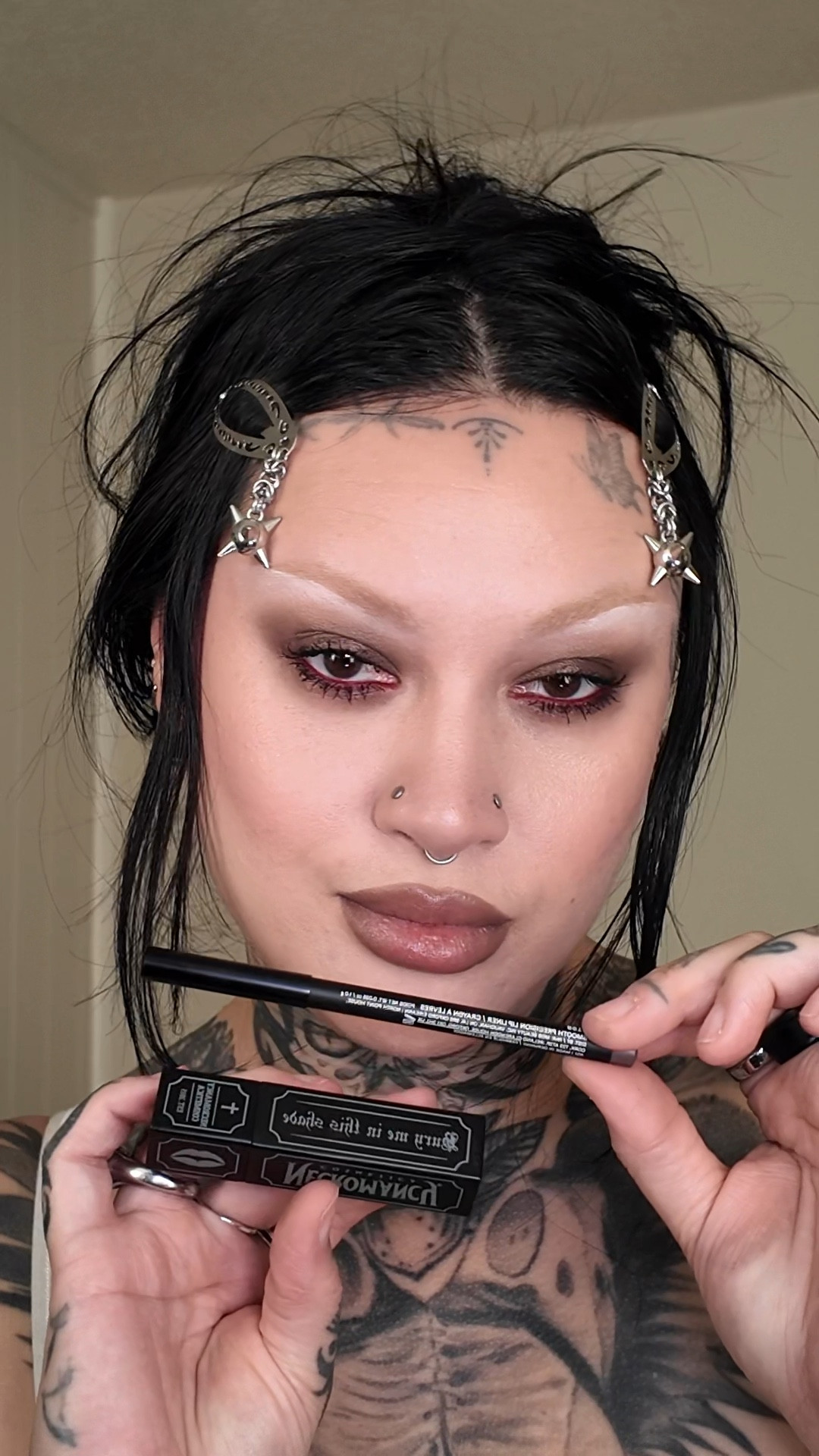 A nood lip! Sometimes it’s all about the lipliner and a good lip balm!  Perfect for the colder months and drier lips!


#LTKFindsUnder50 #LTKStyleTip #LTKBeauty