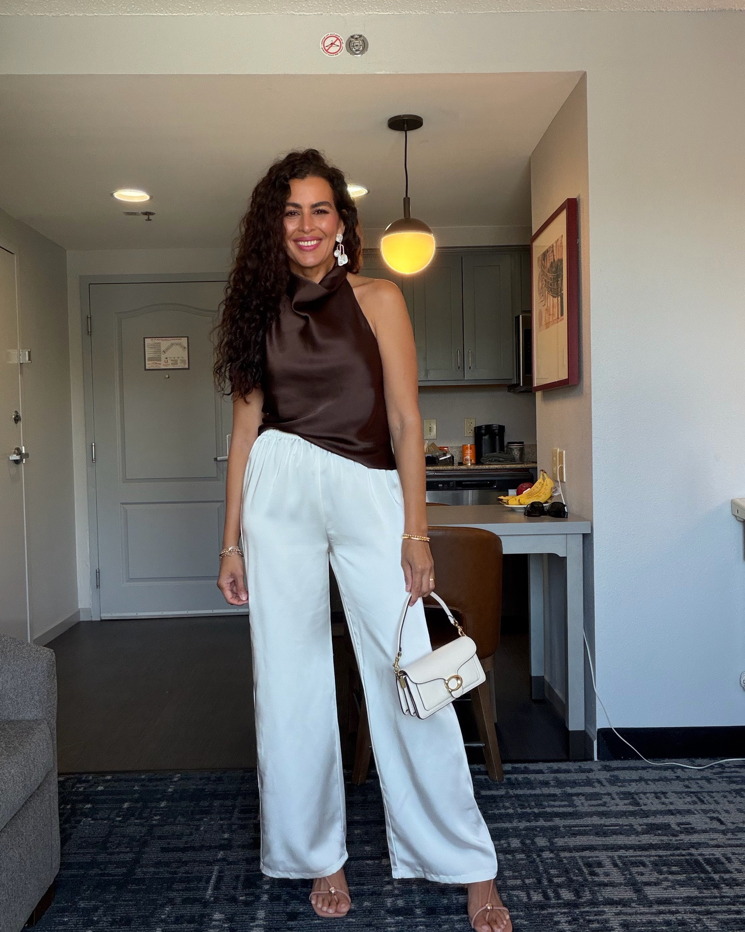 Size M in the pants, s in tops. I’m 5’7” 130 pounds

#LTKvlog #LTKootd #LTKSaleAlert