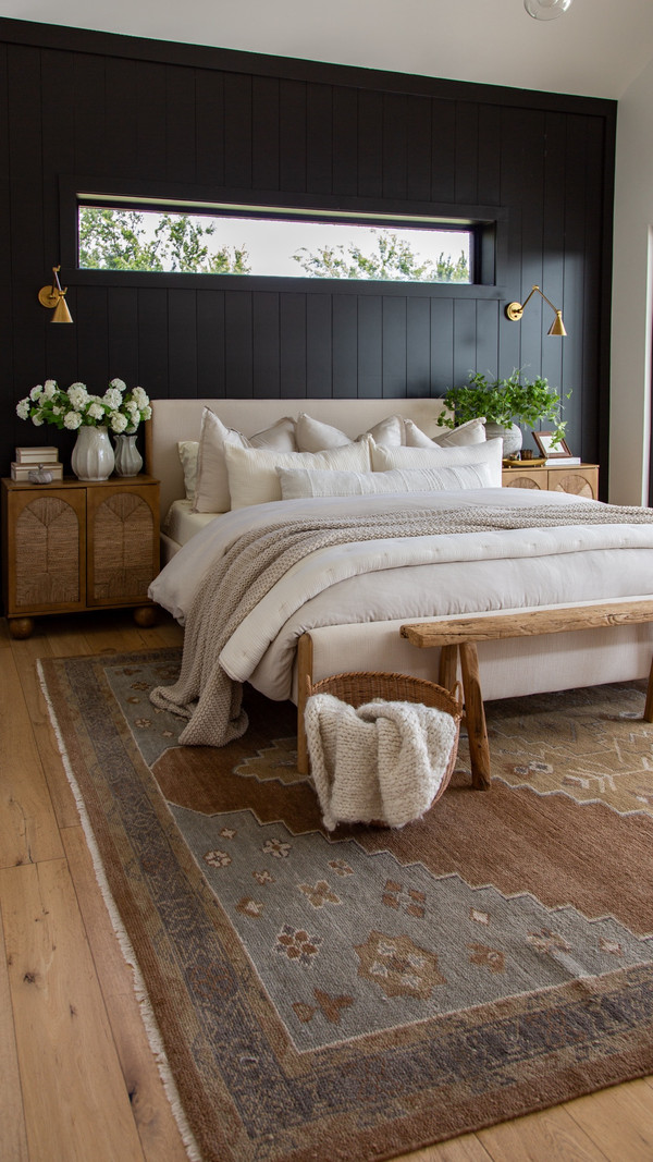 My favorite kind of bedding is the kind that looks beautiful without trying too…