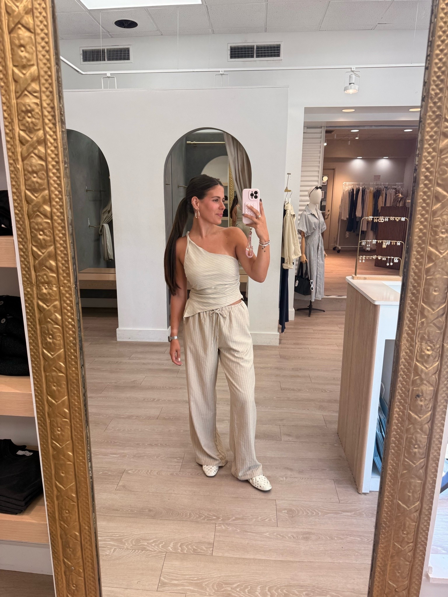 Neutral matching set! One shoulder & so cute! Use my code MYCLASSROOMCLOSET for $$ off!

#LTKootd #LTKdayinmylife