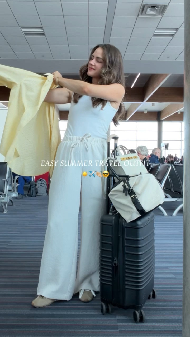 TRAVEL OUTFIT INSPO ✨✈️
My fav pants are on sale now

#LTKootd #LTKTravel #LTKdayinmylife