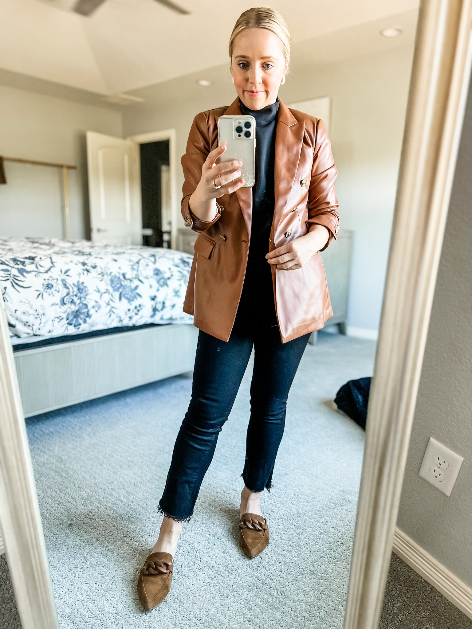 Leather blazer 30% off! Wear 4 petite, fits TTS. 4 petite black jeans. 

Fall outfit. Petite outfit. Fall outfits. Leather blazer. Petite jeans. Black jeans. 

#LTKsalealert