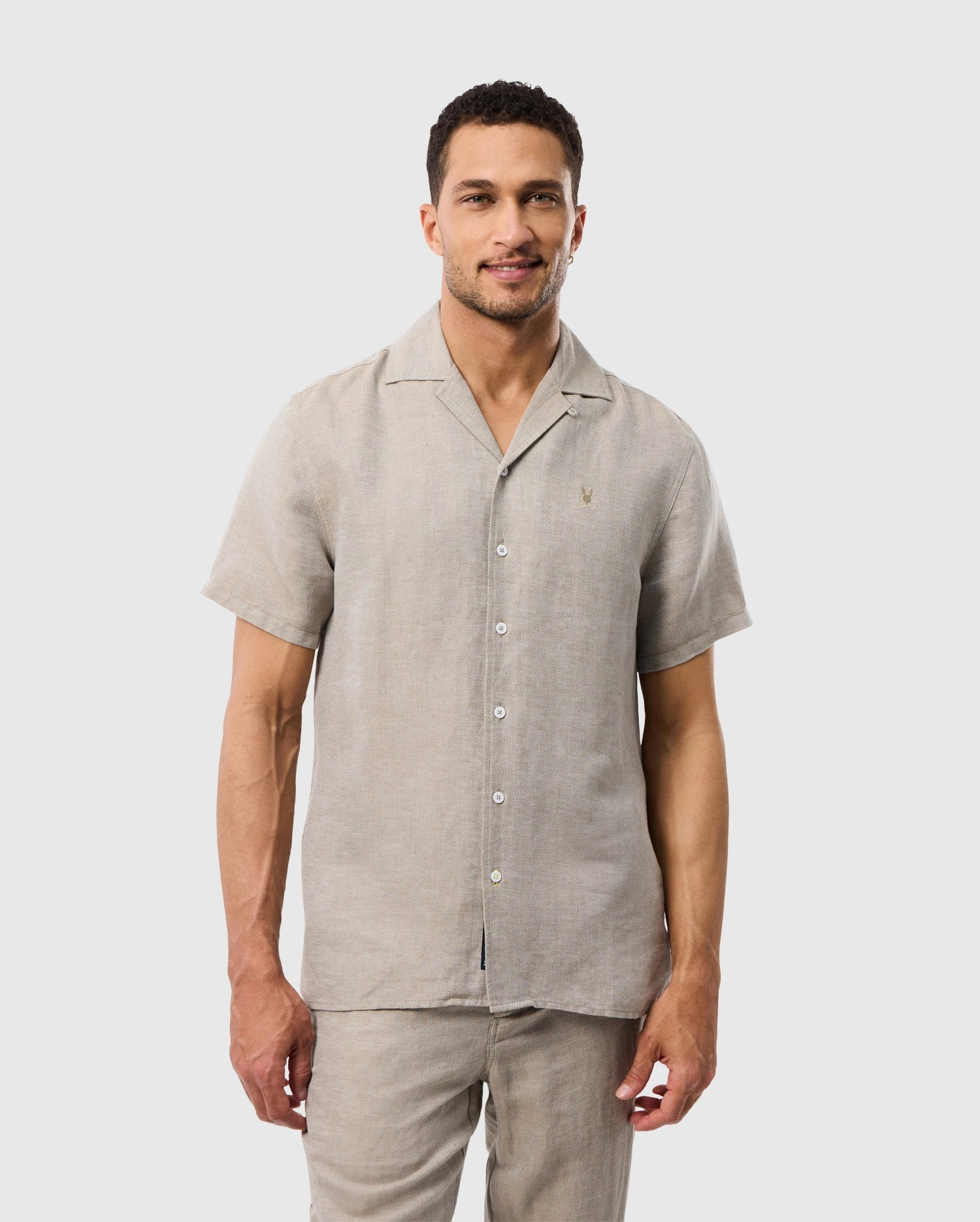 Men's Windcrest Linen Blend Short Sleeve Shirt 297 SOLID CROCKERY / S | Psycho Bunny (US)