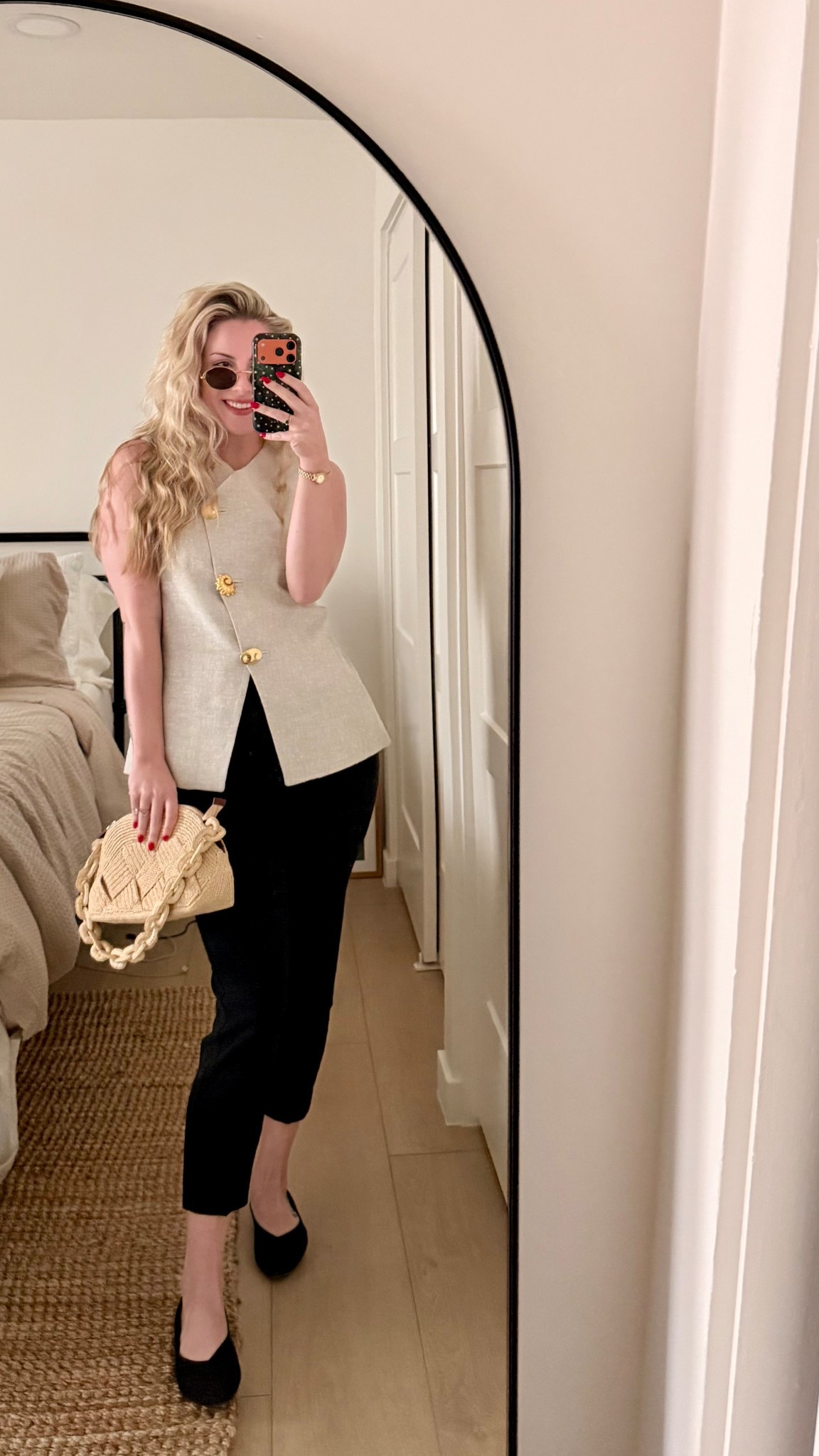 easy breezy linen button vest, the rodayna sezane paired with the gustavo pants and black ballet flats. effortlessly finished with the isabelle bag 

linked below 👇🏻 

#LTKSeasonal #LTKWorkwear #LTKootd