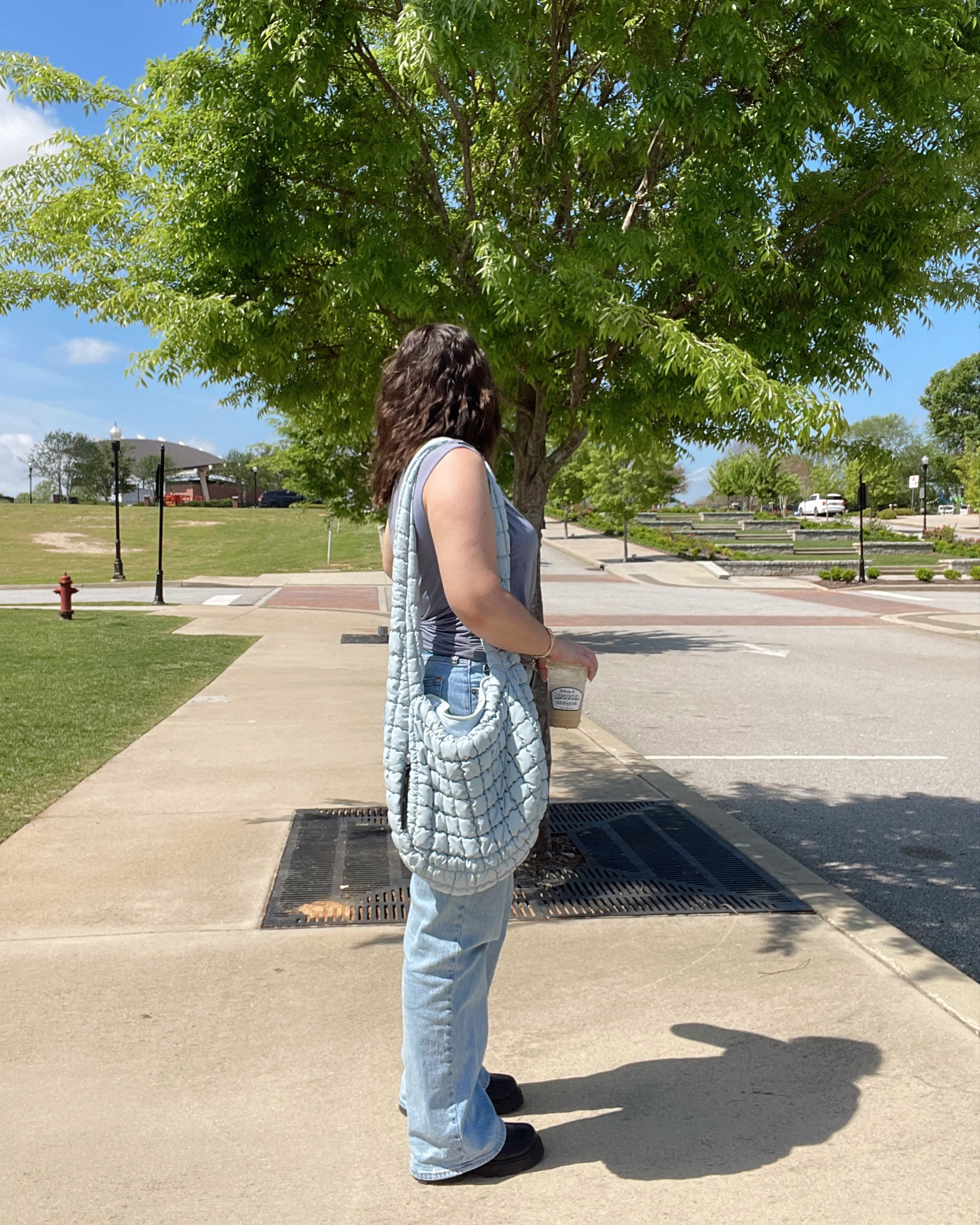 casual spring 💙☀️ 

this top is so versatile and perfect for dressing up or down ✨

#LTKFindsUnder100 #LTKFindsUnder50 #LTKMidsize