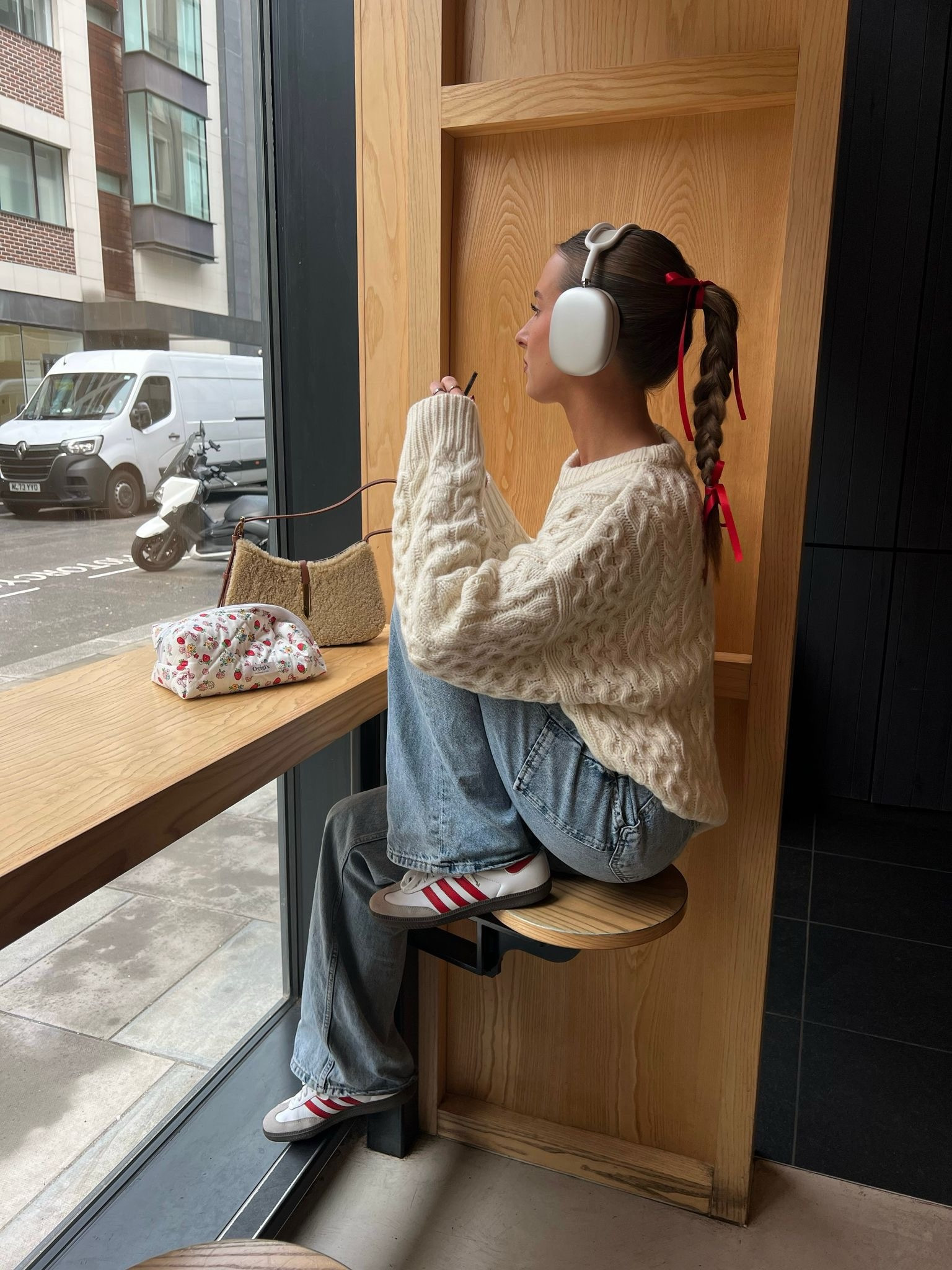 H&m, Free people, Adidas, Demellier, Adidas sambas, transitional outfit, transitional style, autumn outfit, autumn fashion, cable-knit jumper, oversized jumper, baggy jeans, loose fit jeans, shearling bag, shoulder bag, autumn outfit ideas, style inspiration 

#LTKeurope #LTKSeasonal #LTKstyletip