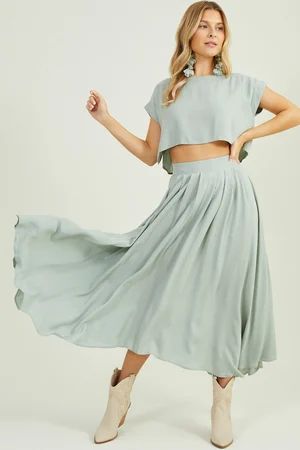 Meadow Midi Skirt in Green | Altar'd State | Altar'd State