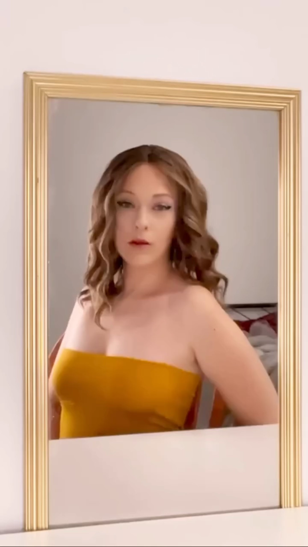 ✨ Sometimes, life is a little messy—kinda like my hairloss journey ✨ 

From the lovely Lustre wig that catches the light just right, to the fierce Torrid wig that lets me embrace my fiery side, and finally, to my bare, beautiful bald head—each version of me tells a story of strength, resilience, and self-love. 💖

Living with alopecia means showing the world all the different facets of who I am. It’s not always easy, but it’s always real. 💯

Wigs I’m Wearing: Torrid and Lustre by @uniwigs.official @uniwigs.designerwigs 

👉🏻Use code EVIE20 to get a 20% discount added to your 🛒👈🏻

#MessyByLolaYoung #AlopeciaAwareness #Uniwigs #SelfLove #StrengthInStyle #EmbraceTheJourney #PerfectlyImperfect #Torrid #Lustre #explore #Beauty #selfimage #messy 

✨🪞🎤