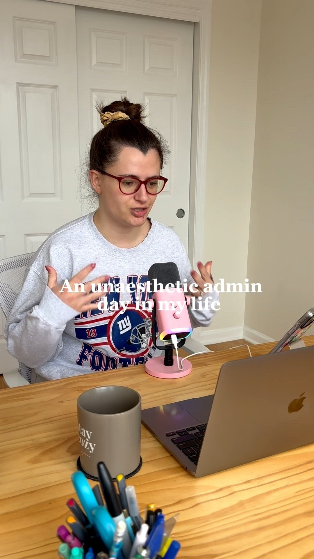 Back again with an unaesthetic DIML to show you the non-glamorous parts of being a creator 👩🏻‍💻

These days in my business are necessary to keep all of the backend pieces of my business moving along.

Typically on an admin day I’m working on things like:

- editing, scripting or researching ideas 📝
- responding to DM’s, comments and emails 💬
- updating expenses, reading contracts, or updating systems 🗂️

The messy bun and sweats is the unofficial uniform of the admin day and I have to say these sweats from Aerie are legit so comfy I haven’t wanted to wear anything else.

Let me know if you like seeing more of the behind-the-scenes of life as a content creator! 

#LTKdayinmylife #LTKvlog