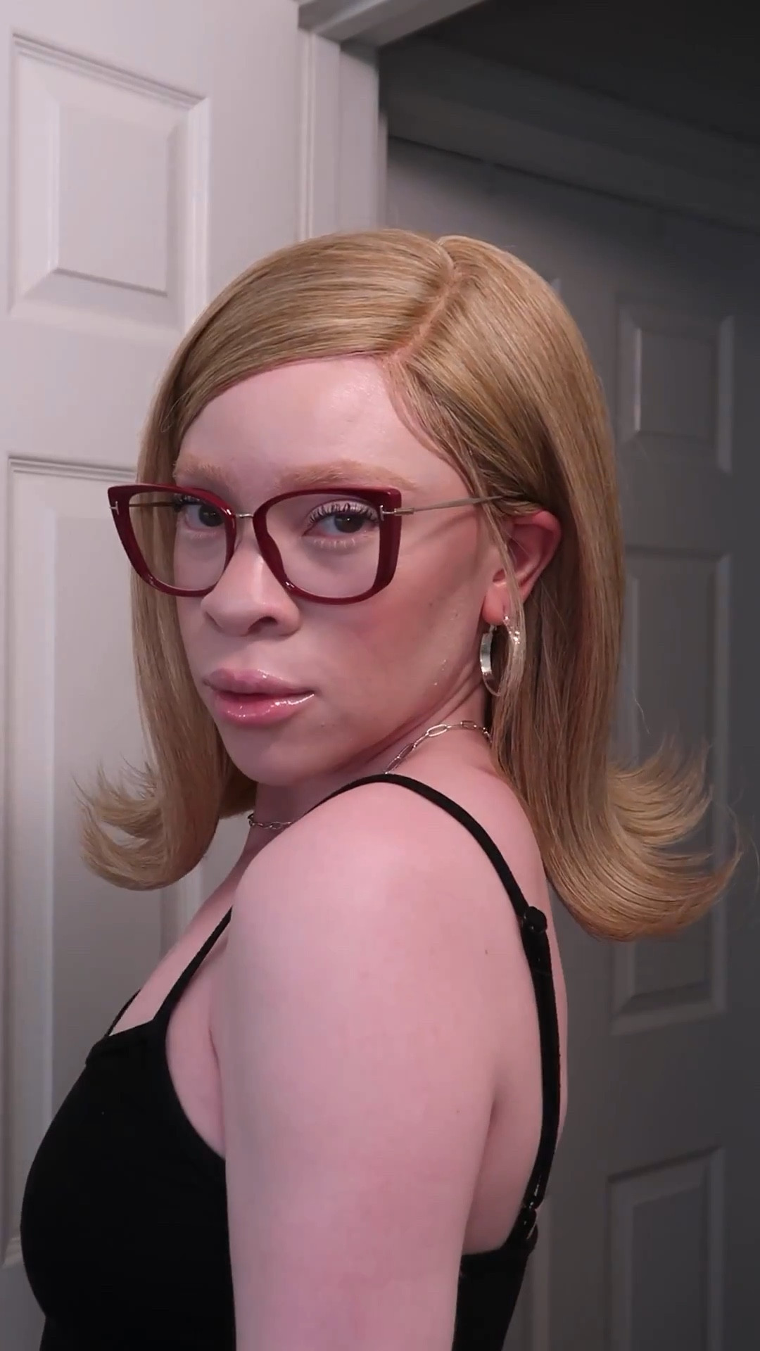 What I saw vs what I did…..THAT! How did I do with recreating this style?🤩
.
Currently I am in wig number 4 with my blonde wig series and this baby didn’t disappoint. I was scroll on Pinterest and saw this cute vintage style. I wanted to recreate this style so bad but didn’t know what I could do. Couple weeks later this OUTRE wig popped up on Amazon and I knew instantly the cute vintage hairstyle was mine! 

#LTKBeauty #LTKStyleTip