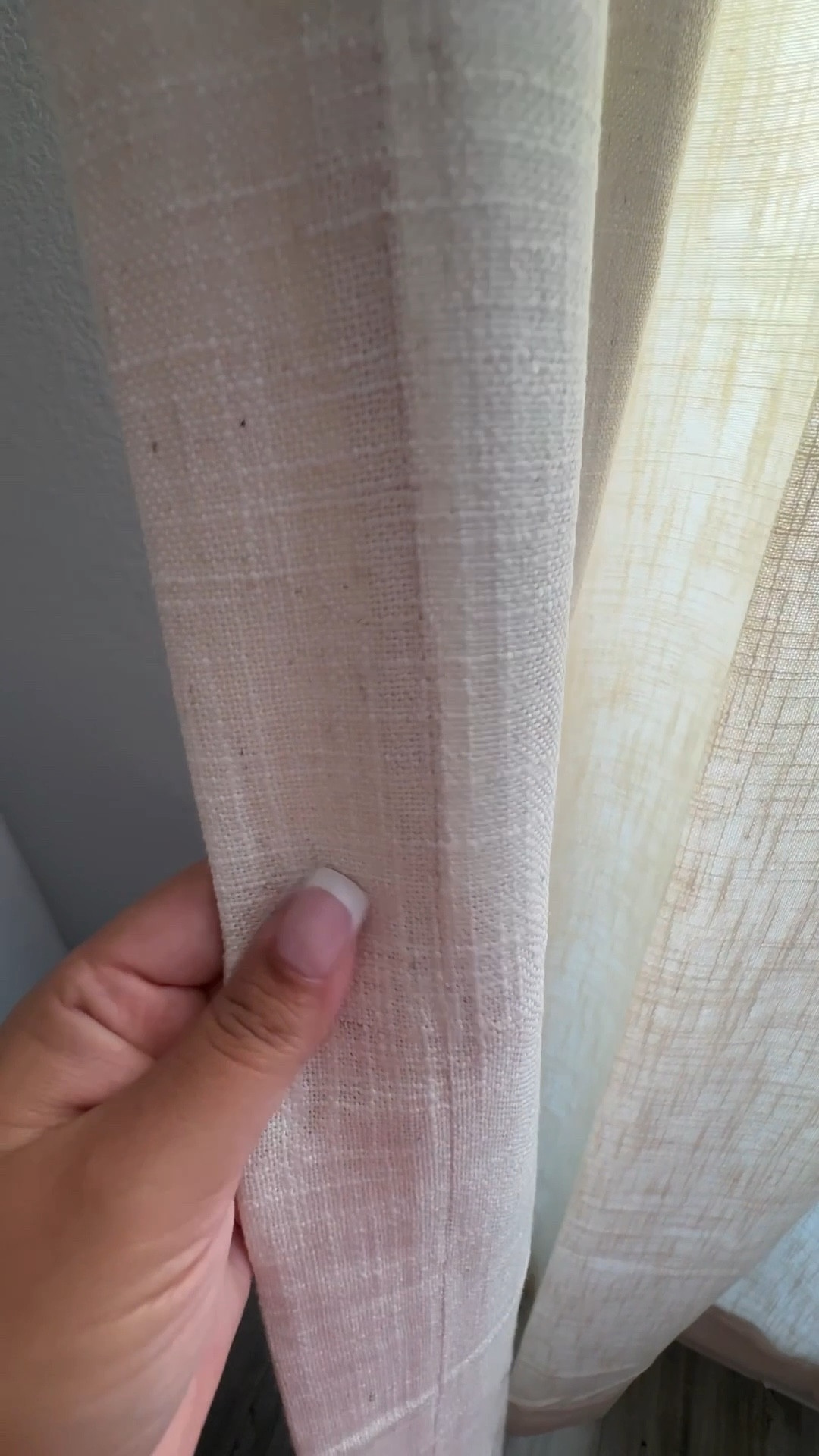 Cozy season is officially here 🍂 and I’m all about making our home feel warm, soft, and ready for the holidays. These linen drapes from @halfpricedrapes added that instant cozy glow, especially at sunset.
If you’ve been wanting an easy fall refresh, my exact drapes are linked on my LTK 🤍
#HPDAtHome #HalfPriceDrapes
#gifted 

#LTKHome