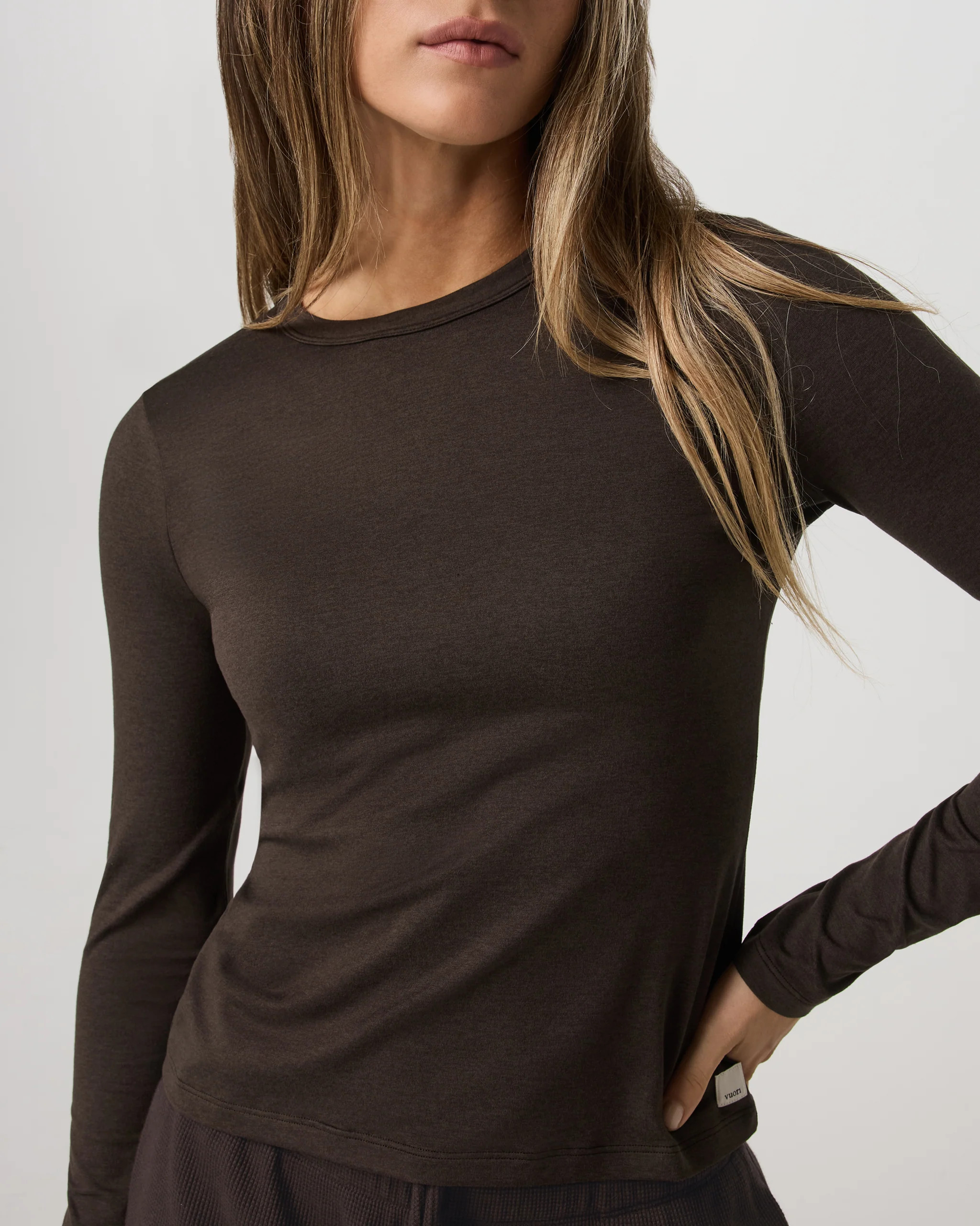Long Sleeve Halo Essential Crew Tee | Vuori Clothing (US & Canada)