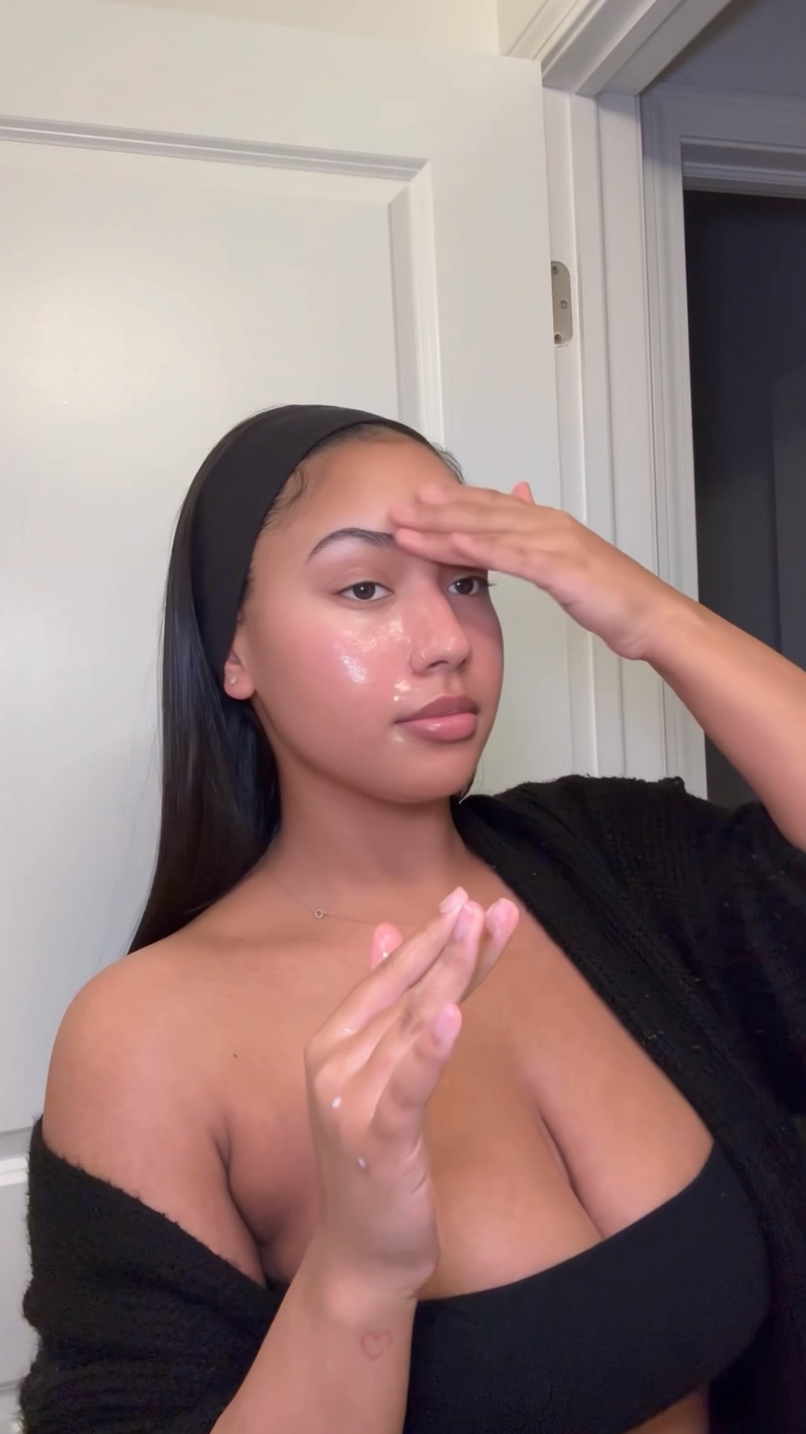 my favorite skin care products for glass skin 🤍 

#LTKbeauty #LTKfindsunder100 #LTKfindsunder50