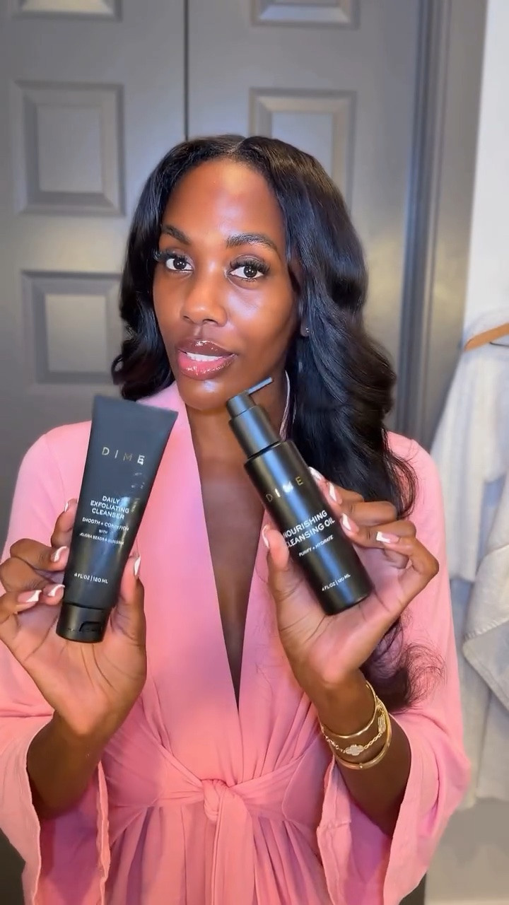 Being selfish means being intentional with the little moments, because you deserve them✨ and with @dimebeautyco ’s new Daily Exfoliating Cleanser, those moments begin to feel like a ritual instead of a routine…❤️

Now available in-store and online at @ultabeauty #ultafinds #dimepartner #selfcareroutine #skincare