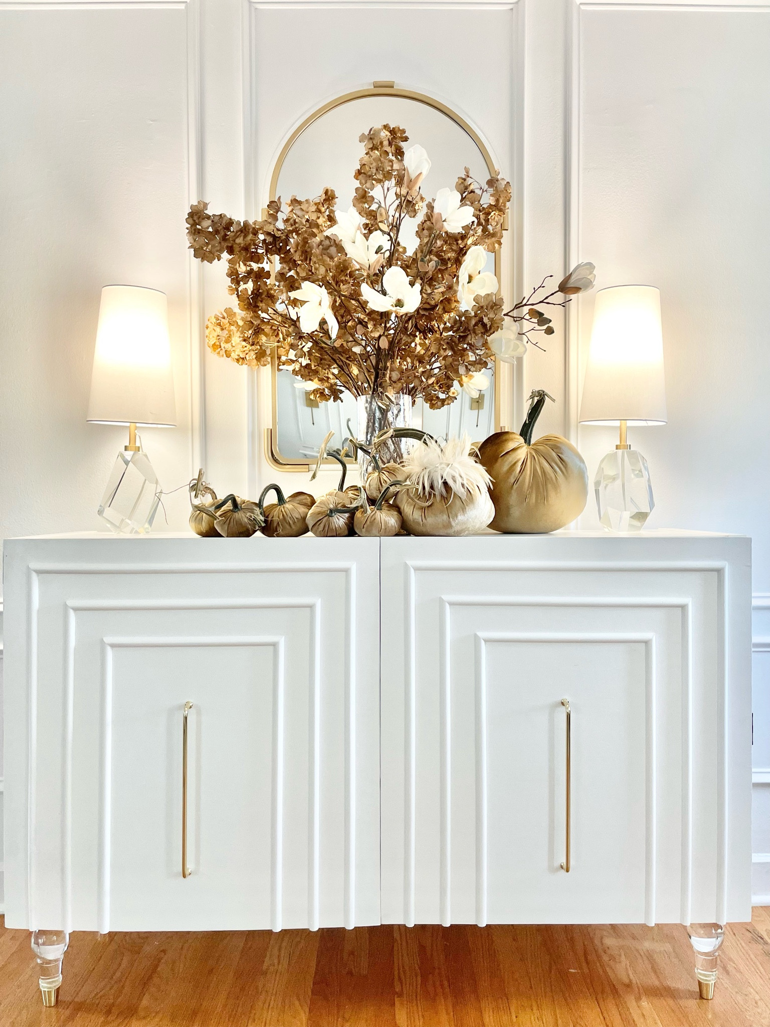 Entryway table fall styling 

#LTKSeasonal #LTKhome #LTKstyletip