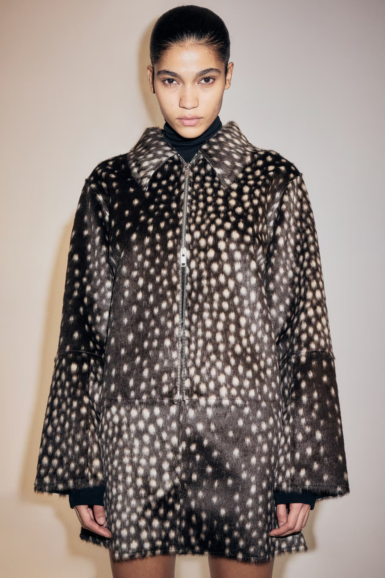 Fuzzy skirt | H&M (UK, MY, IN, SG, PH, TW, HK)