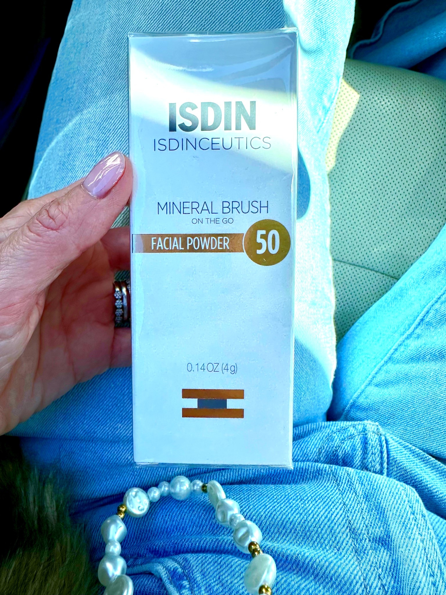 So excited to use this on the go spf brush from isdin! ☀️#sunscreen #skincare #SPF

#LTKSwim #LTKmorningroutine #LTKTravel