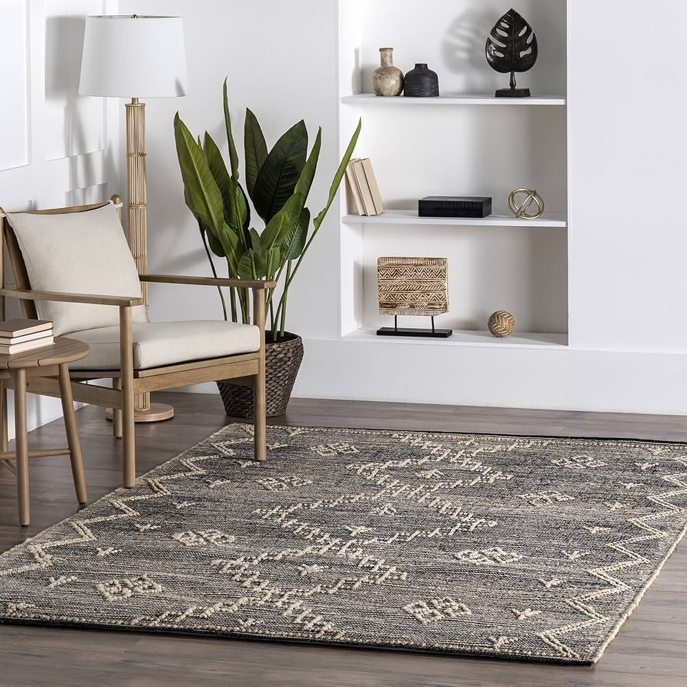 nuLOOM Julianne Handmade High-Low Jute Moroccan Accent Rug, 2x3, Beige | Amazon (US)