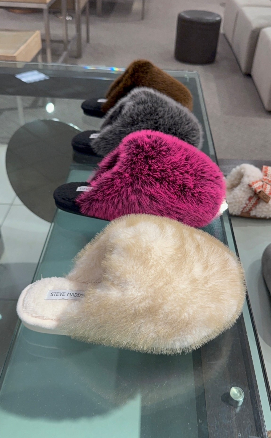 The cutest pom slippers from @stevemadden on sale! 😍🎀

#LTKGiftGuide #LTKHoliday #LTKCyberWeek