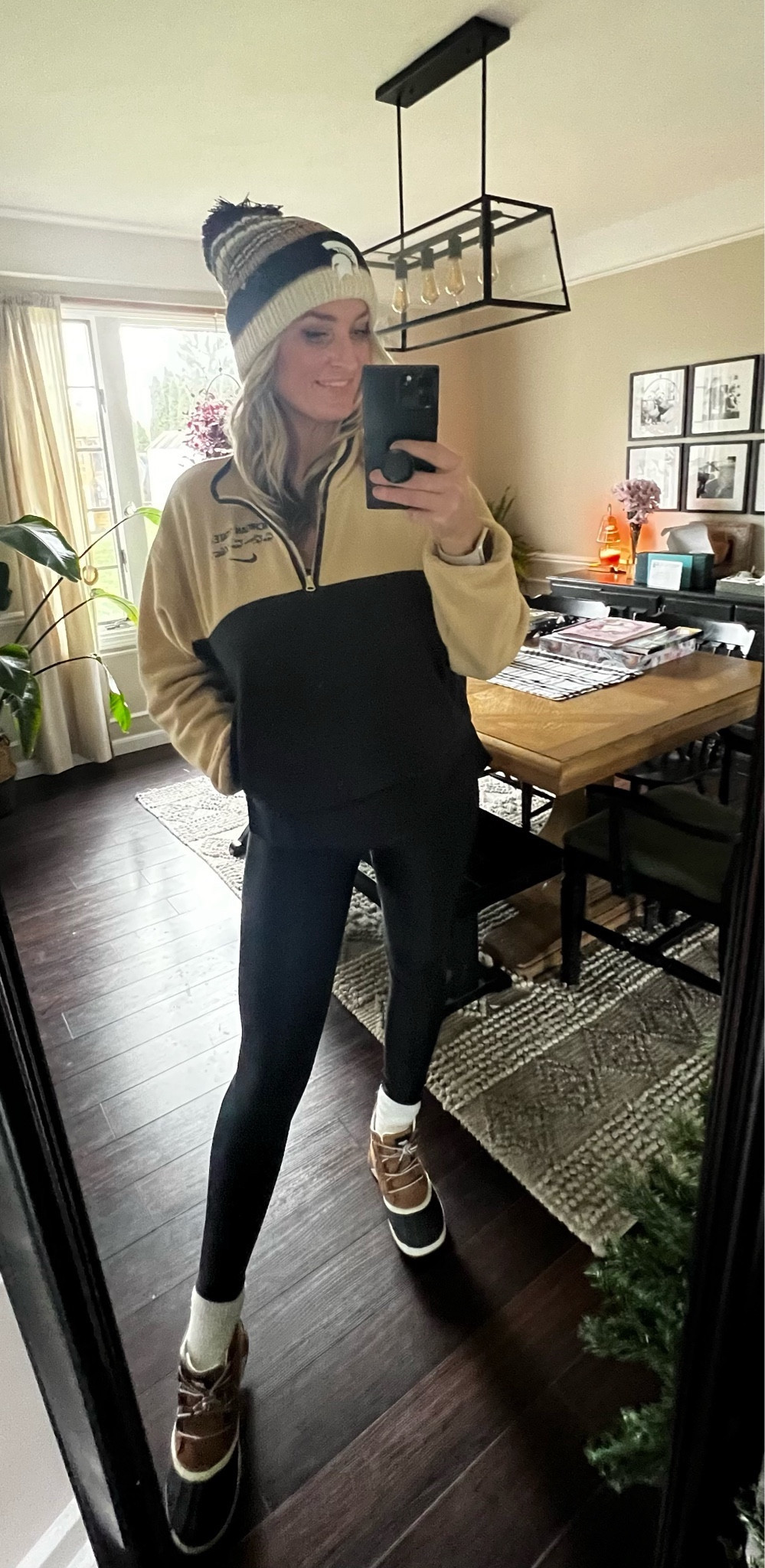 Go Green! But make it black 👏🏼🏀


#LTKfitness #LTKHoliday #LTKfindsunder50