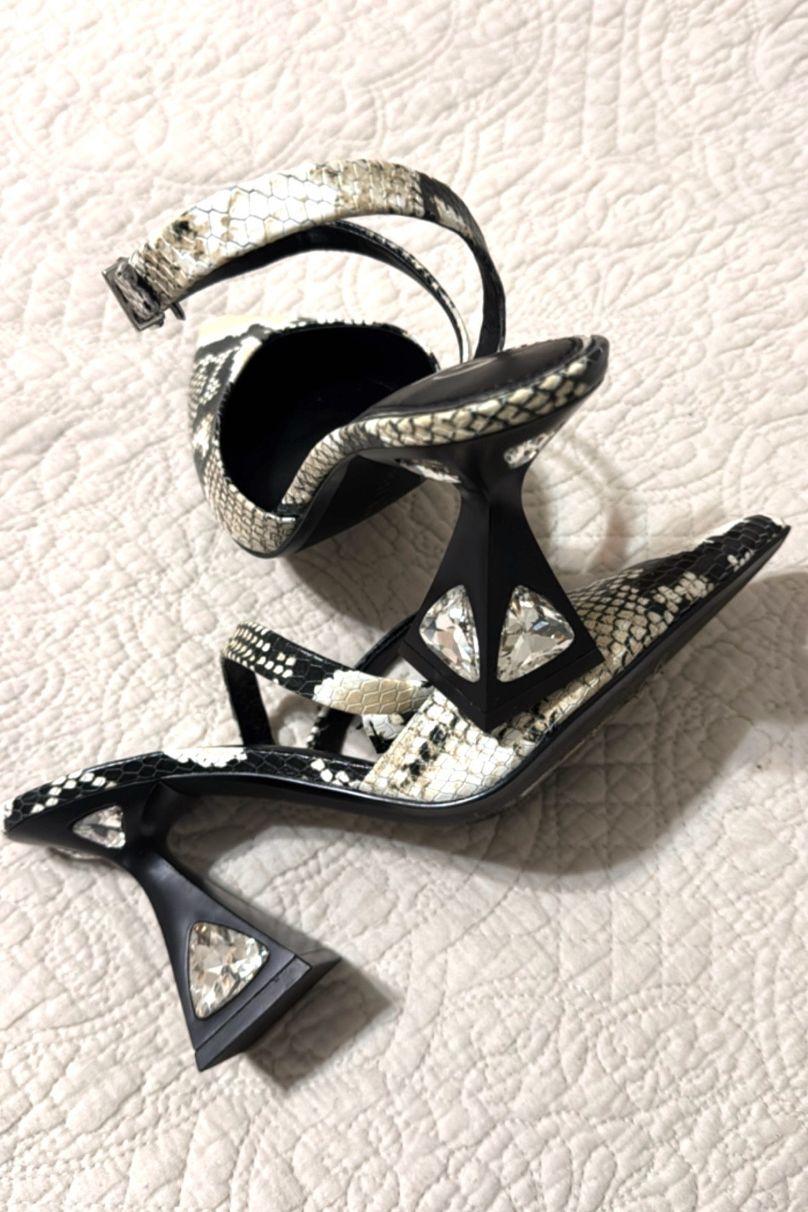 Shoe game was definitely on point today  

#LTKFindsUnder100 #LTKSaleAlert #LTKShoeCrush