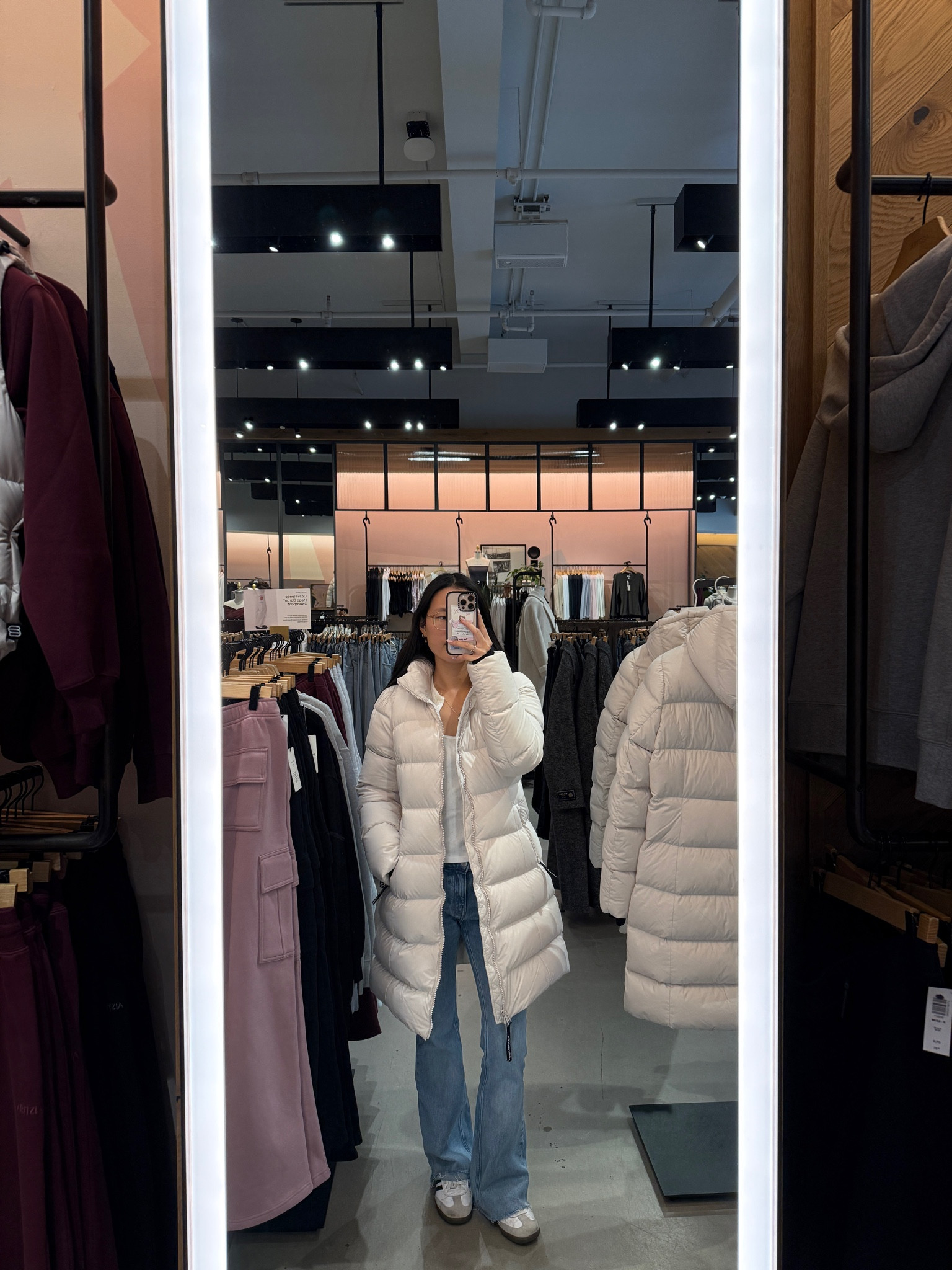 Aritzia Super Puff in long! Really thinking about getting this one, they also have a lot of pretty colors online...

#LTKStyleTip #LTKHoliday #LTKSeasonal