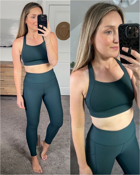 Old Navy Activewear matching set. This bra top is completely adjustable in the back and has a traditional hook closure.

#LTKFitness