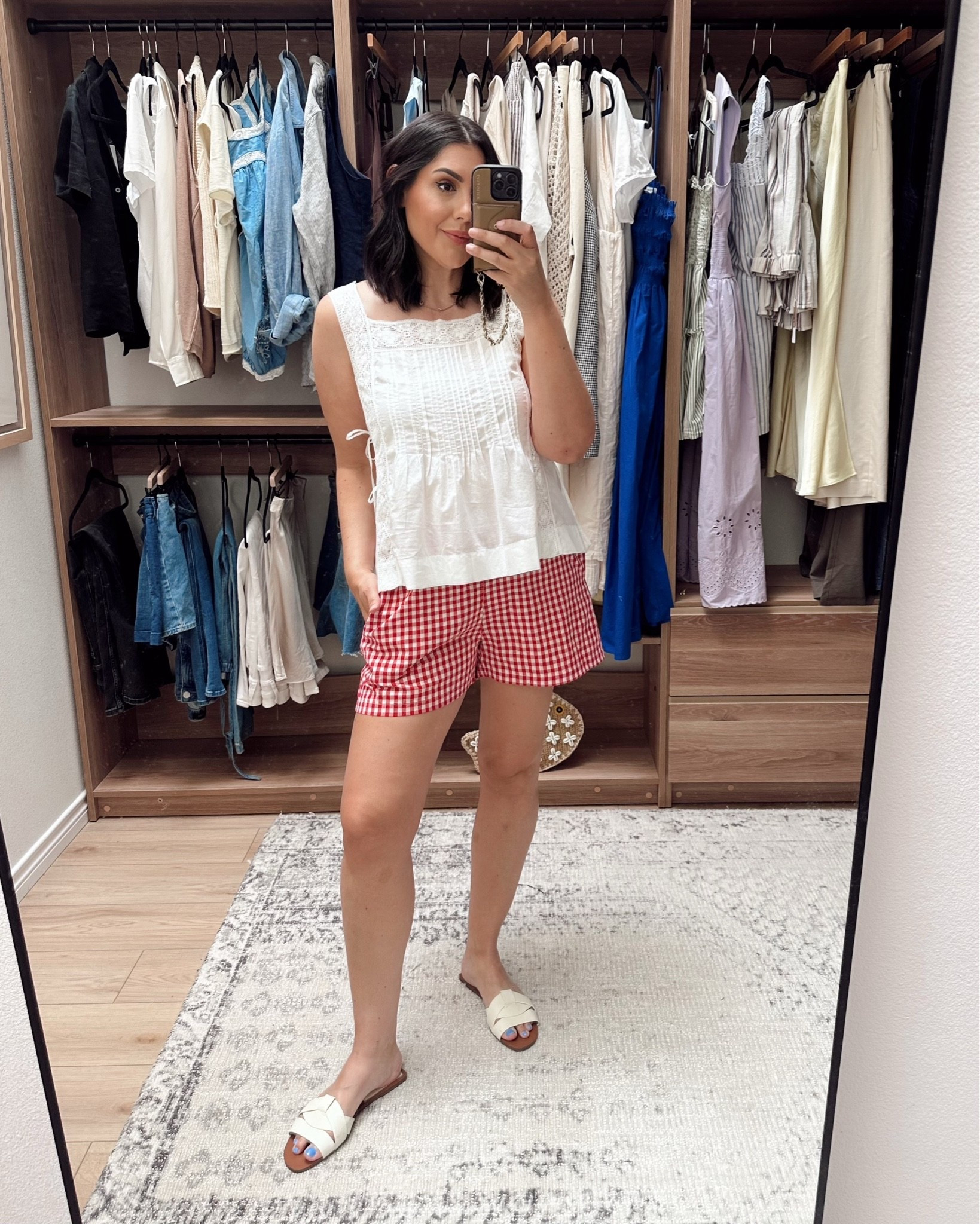 Loved these gingham shorts! The fit is perfectly relaxed, but still true to size. I went with the large and love them. Comes in so many prints and colors but I went with red gingham for summer!

I’m in the large of the @madewell top! Fits perfectly loose. Non sheer too!