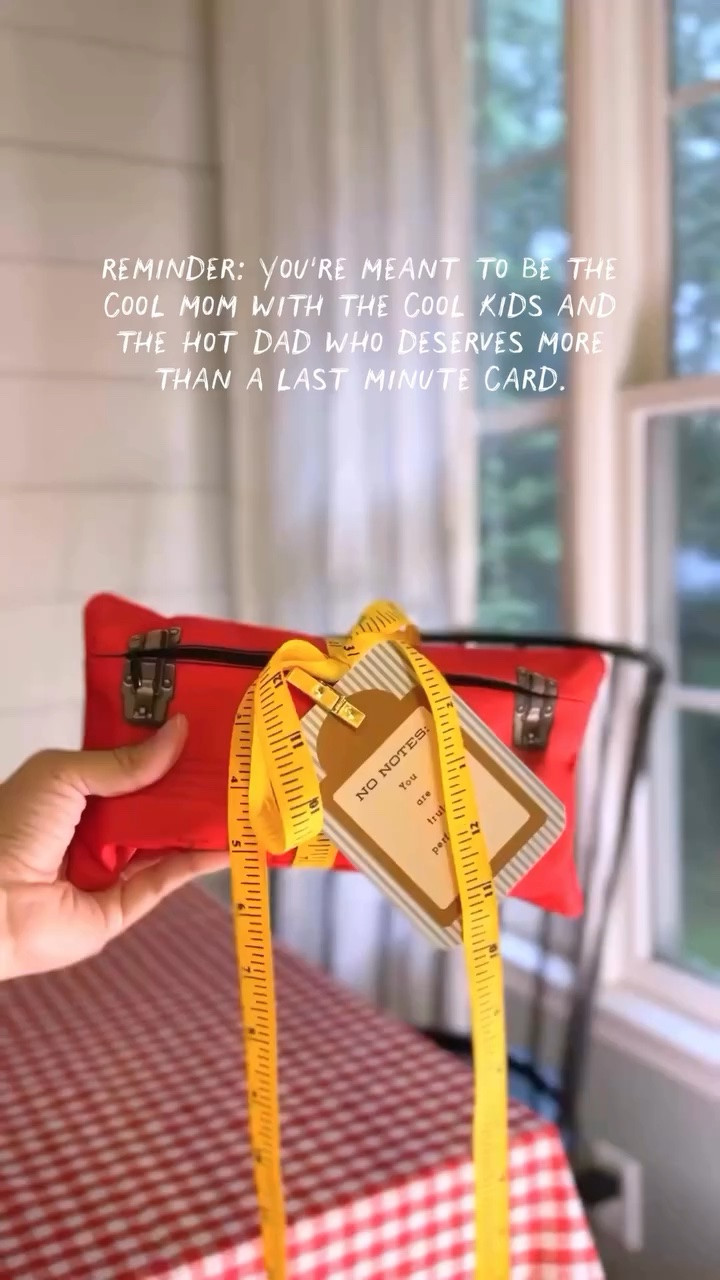 A reminder that you’re the cool mom with the cool house, the cool kids, and the hot dad who deserves more than a last-minute card. Enter: the dad emergency kit. 🖤

My husband didn’t have an emergency kit in his car. 😐

I made myself one for Mother’s Day and honestly it’s the best decision I ever made…Excedrin, Tylenol, Lysol wipes, tissues, sunscreen, deodorant, a mini first aid kit…

Does he not also have emergencies?? 😂

So I made him one. Grabbed a cute little bag, filled it up, and printed my Father’s Day tag from my shop to make it actually look like a gift.

Easy. Last minute. Actually thoughtful. ✨

Did I miss anything in this Father’s Day gift? 👇
