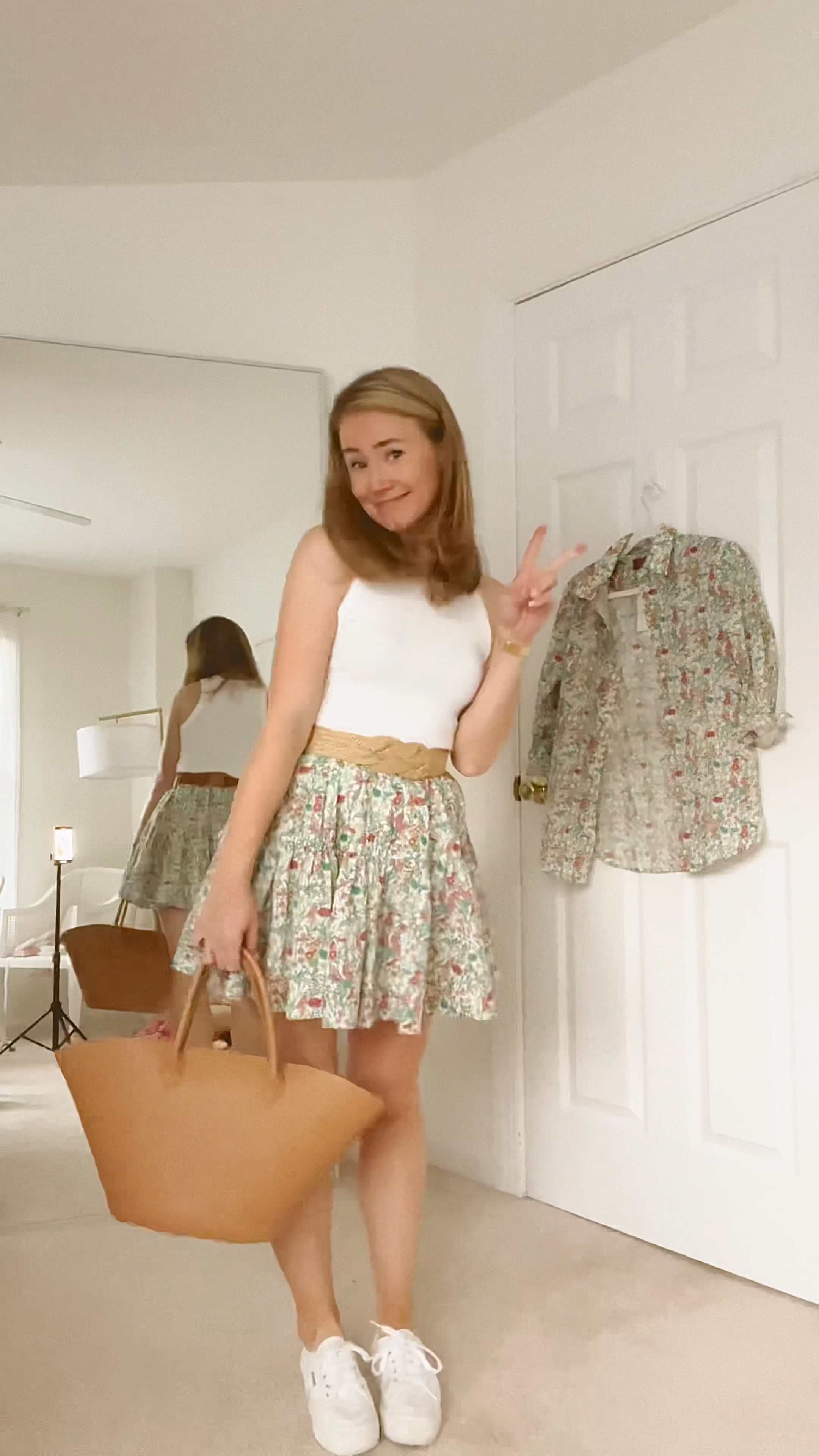 Top golf date night! My best stab at “sporty” 😅

Belt is old!