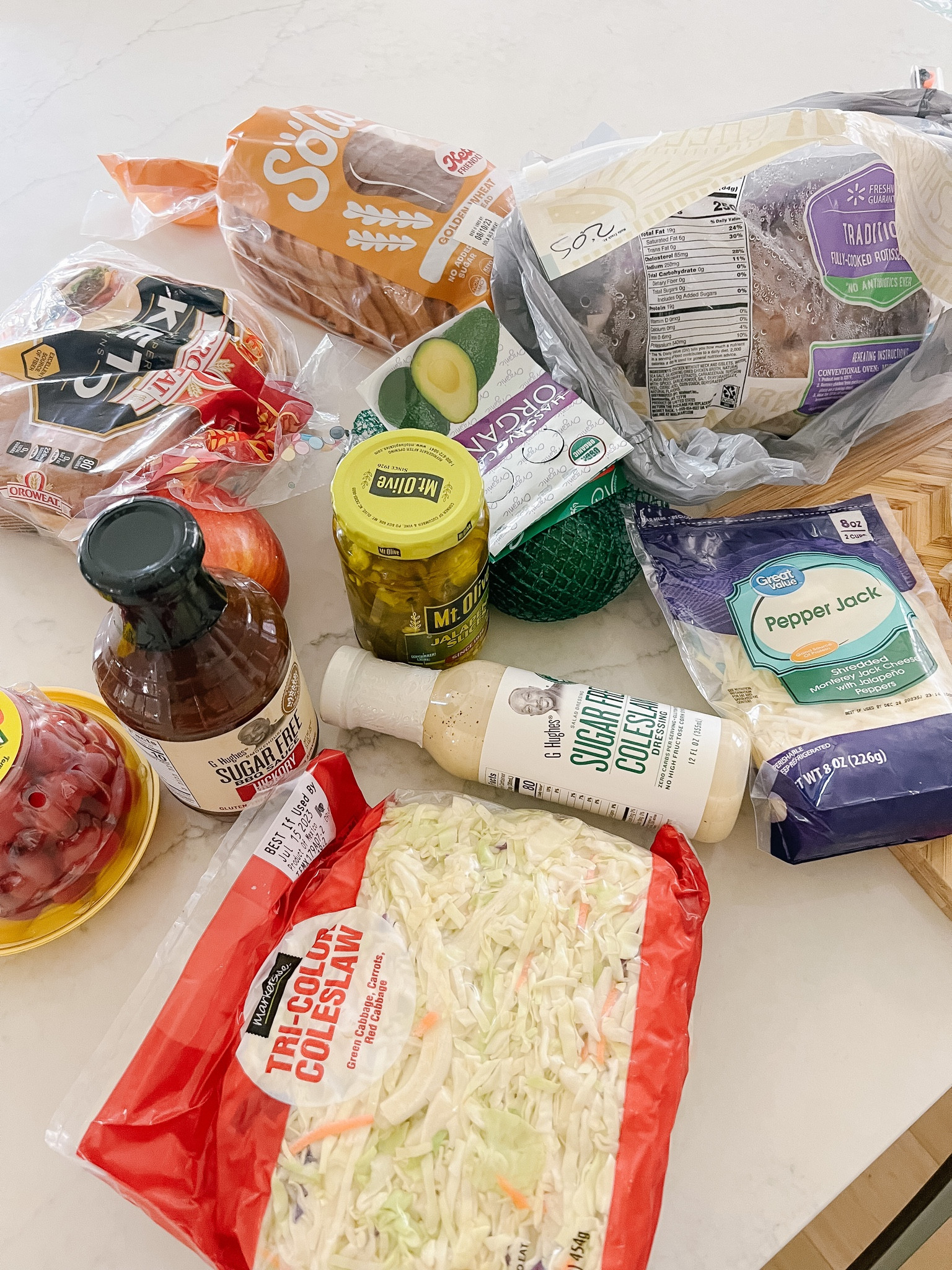 Walmart value meals to the rescue! 🆘

Did you know you can find tons of value meal options on their website?!

I made barbecue chicken sandwiches with coleslaw and use their sugar-free barbecue sauce & sugar free coleslaw dressing & keto buns. 🥖🍗🥗🥫

Super easy and also delicious! Don’t forget to add pickles! 😋
#ad #walmart @Walmart