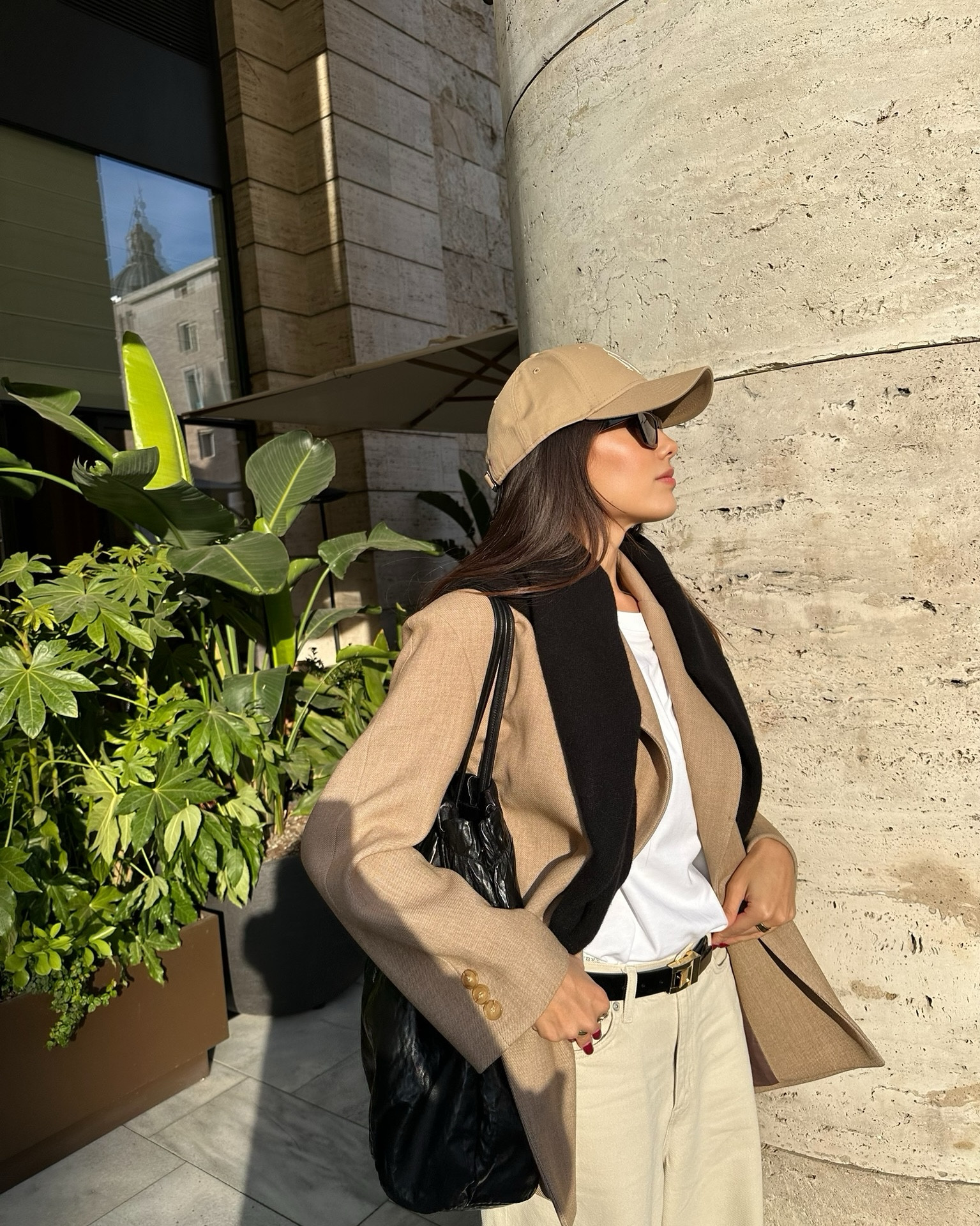 Look de una mañana en Milano

#LTKSeasonal #LTKGiftGuide #LTKHoliday