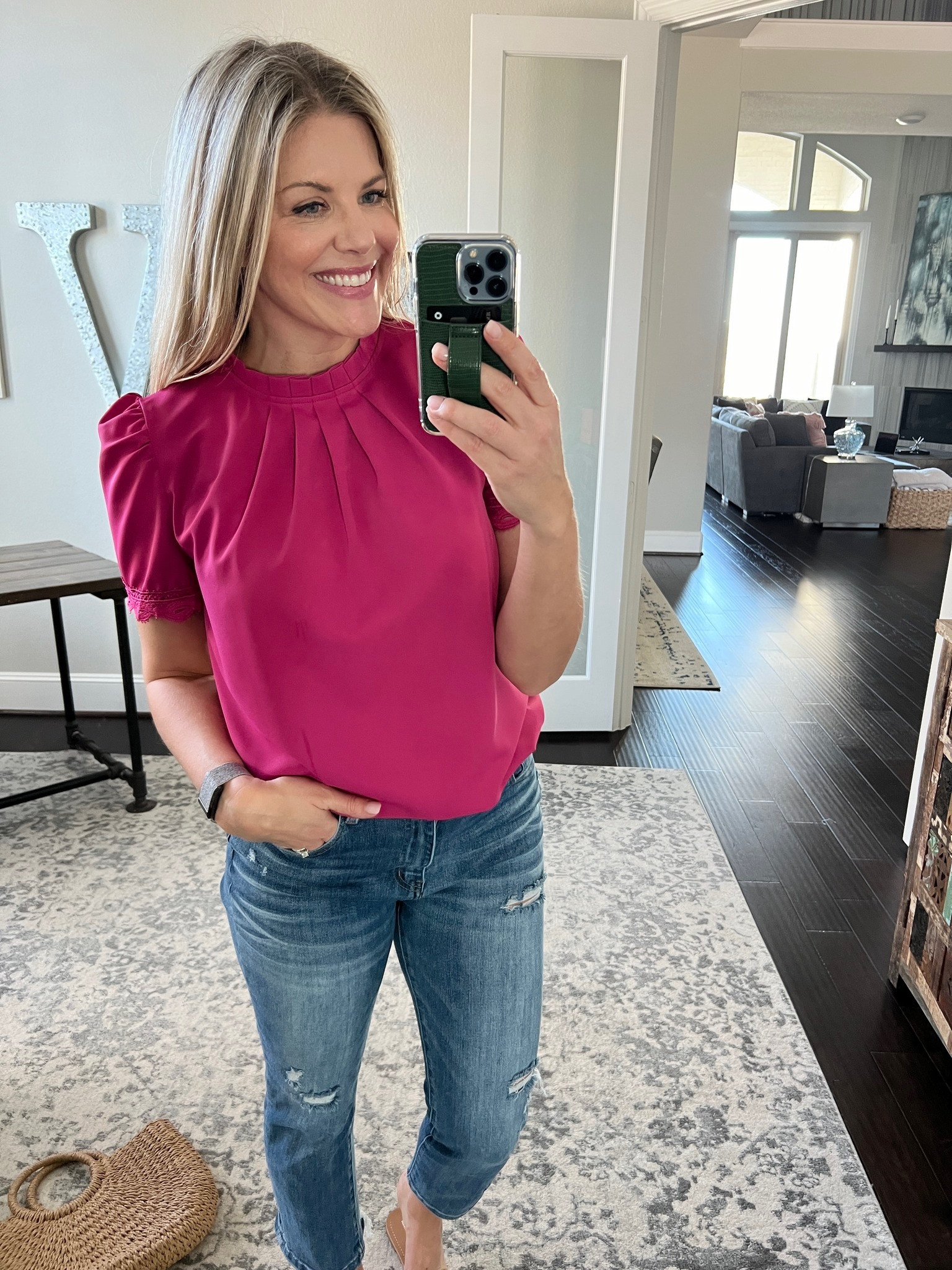 Casual Work Outfit


Casual  work  work outfit outfit for work  teacher outfit  business casual  business professional  pink shirt  blue jeans  outfit for her 

#LTKover40 #LTKworkwear #LTKstyletip
