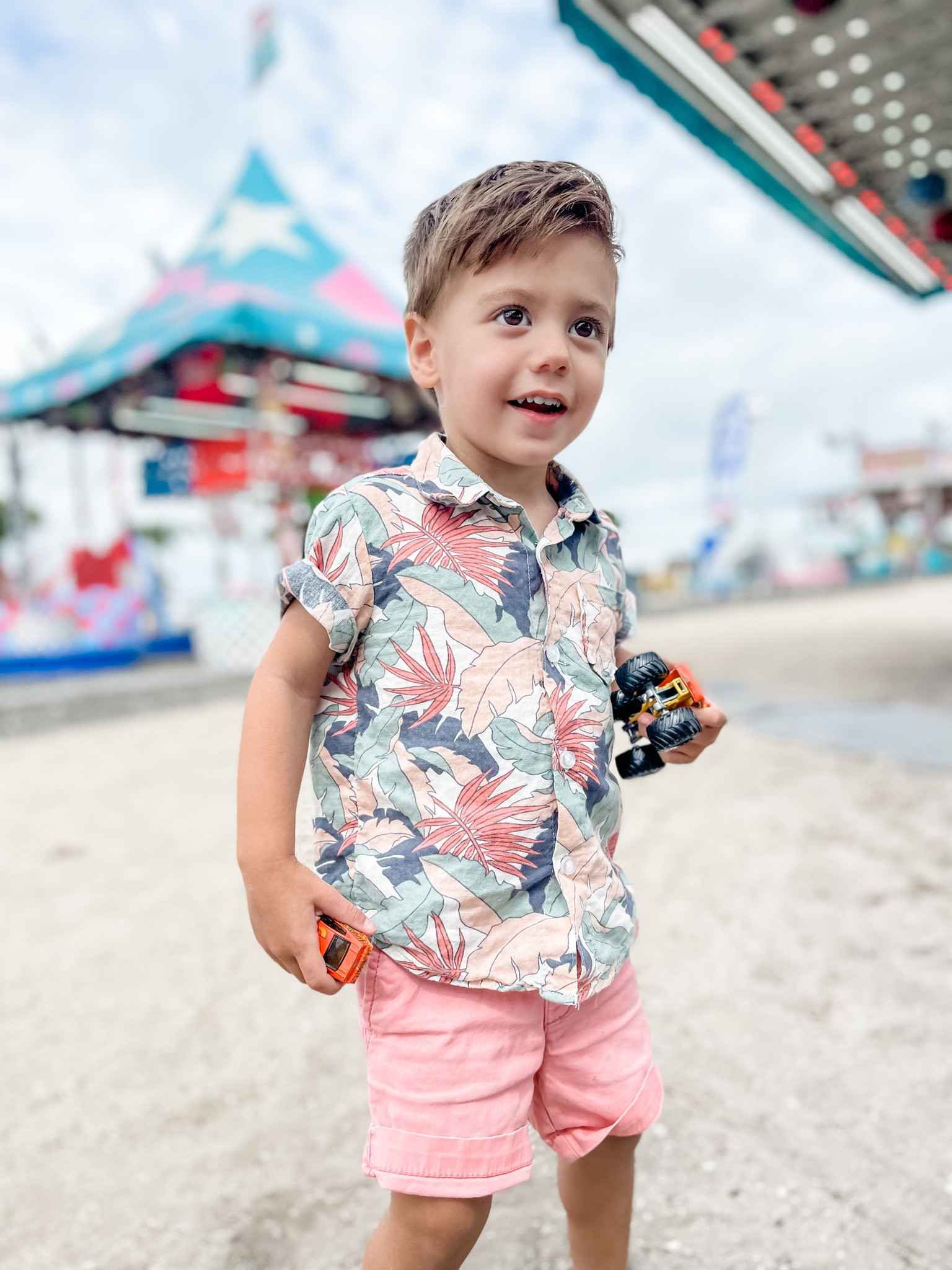 The sweetest little linen shirt for the sweetest little boy. 💕 

Walmart Kids
Toddler Style
Wonder Nation