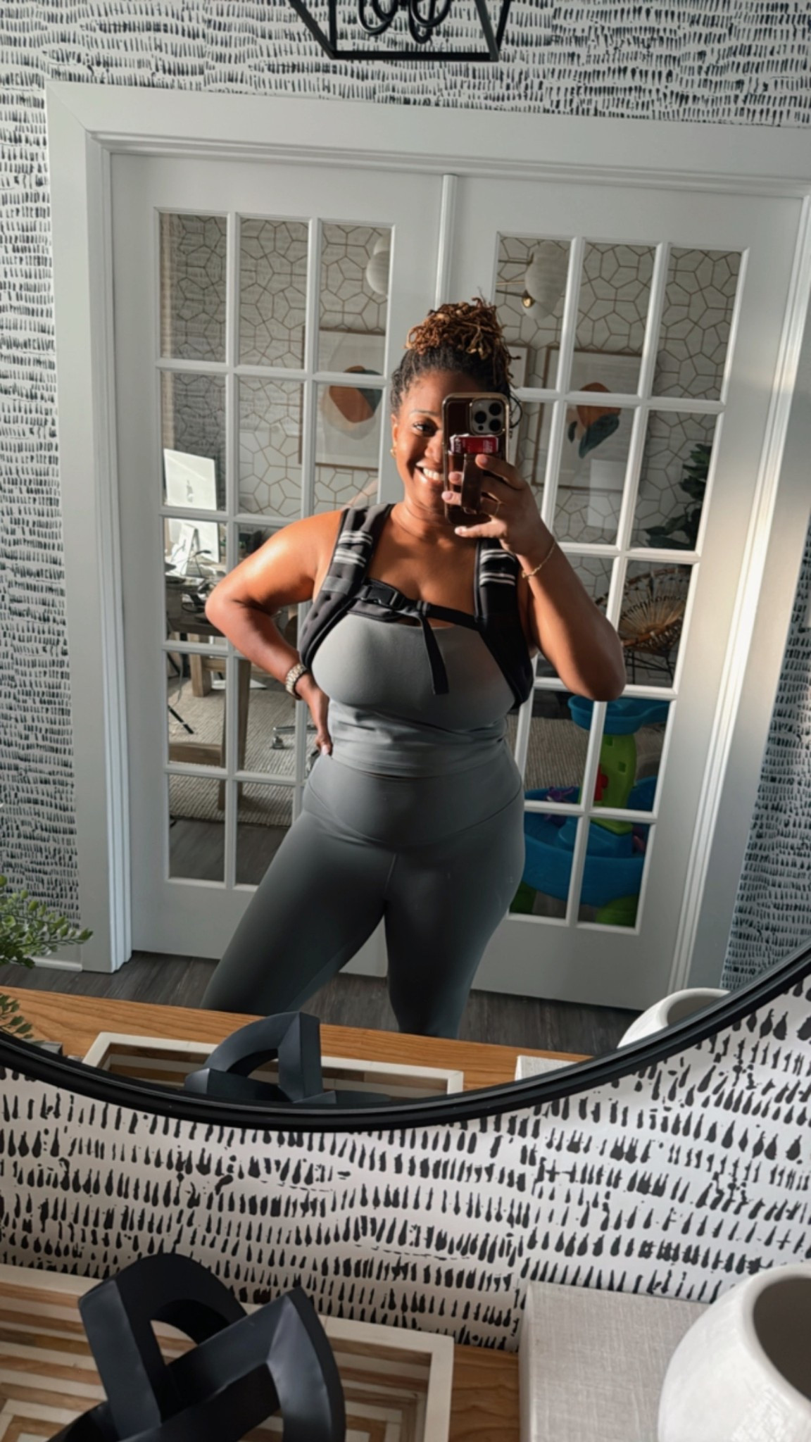 Two piece workout set that fits the midsize girlies with a big chest. 

#LTKMidsize