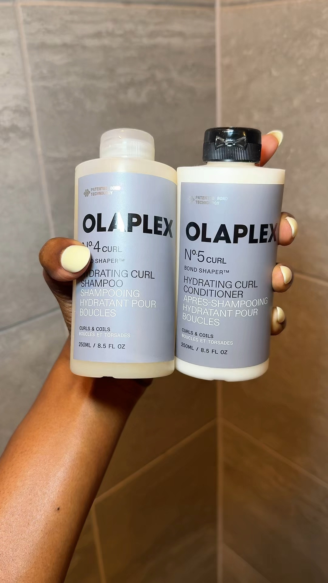 Thank you
@Olaplex for introducing me to the NEW Nº4
Hydrating Curl Shampoo and Nº5 Hydrating
Curl Conditioner for coils and curls.
A little goes along way with the 3D bond technology. My hair was easier to manage.
Feels stronger, softer and hydrated 💧

#LTKselfcare #LTKBeauty #LTKdayinmylife