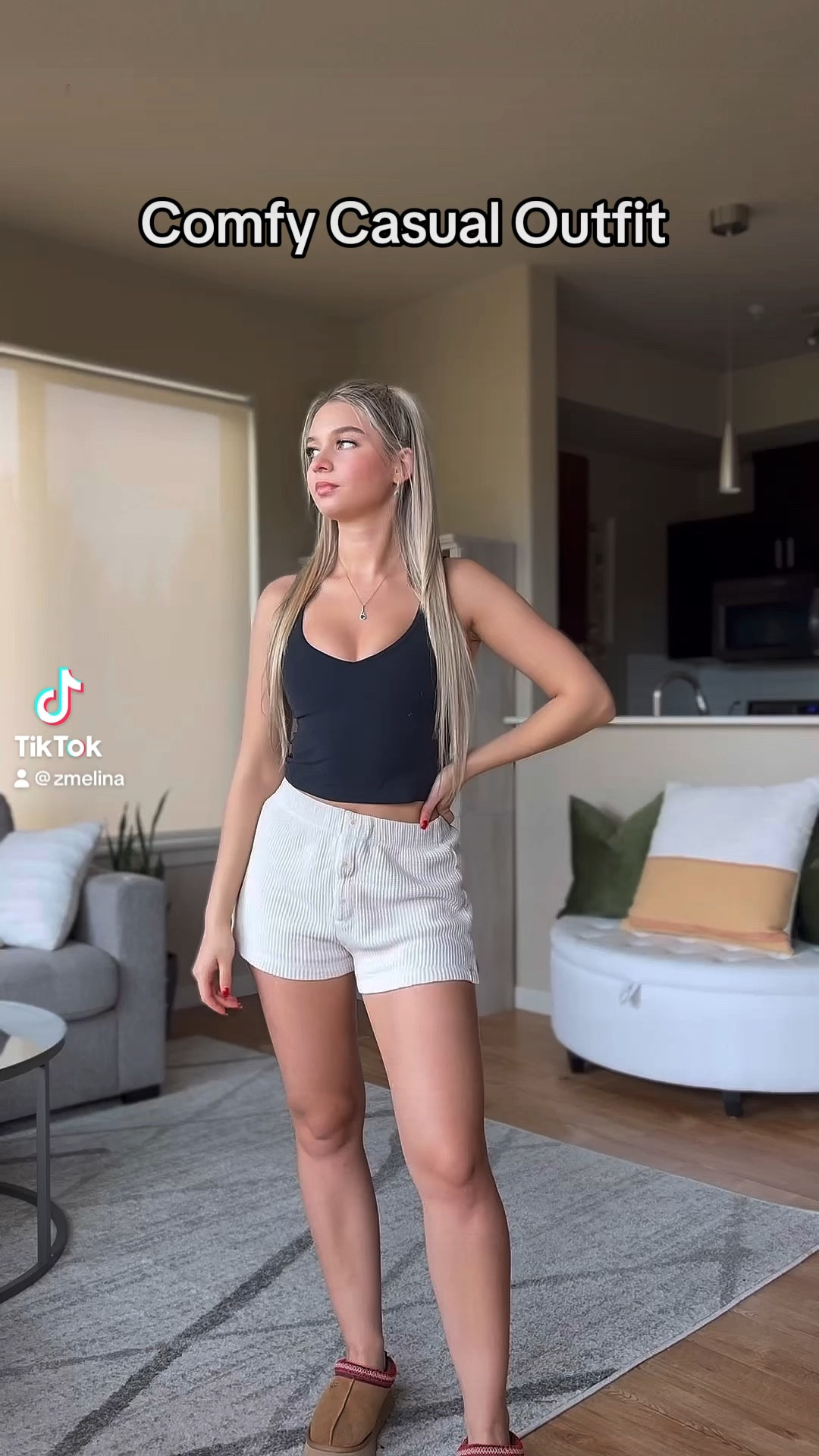 Adding this cozy fleece cropped jacket to my lulus and Uggs. Can’t forget the hydro flask if you’re from Oregon and sunnies 🌲 super comfy and stylish 

#LTKVideo #LTKfitness #LTKSeasonal