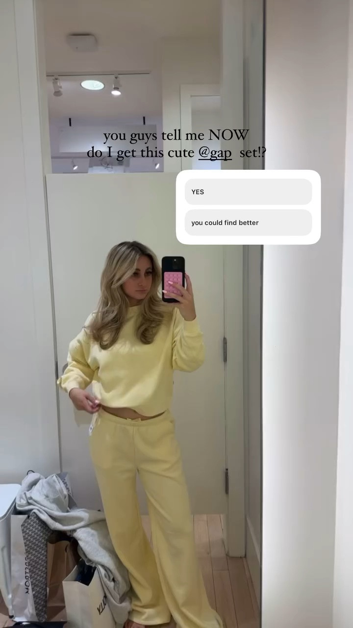 WE PURCHASED💛💛 we love a sweatset that’s WIDE LEG!!! 