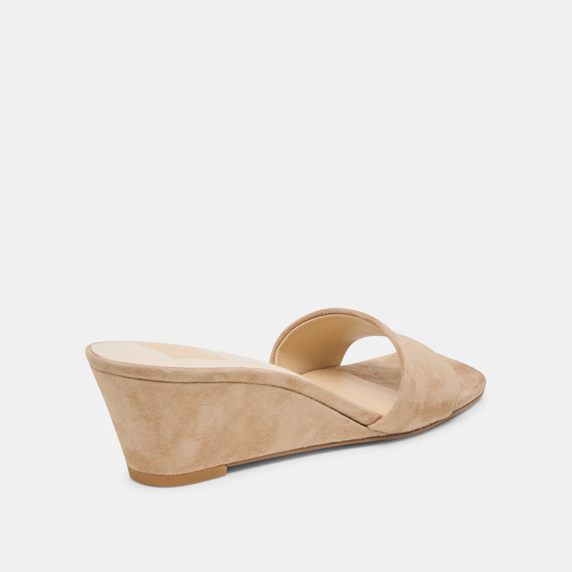 Qaily Wedges Camel Suede | DolceVita.com