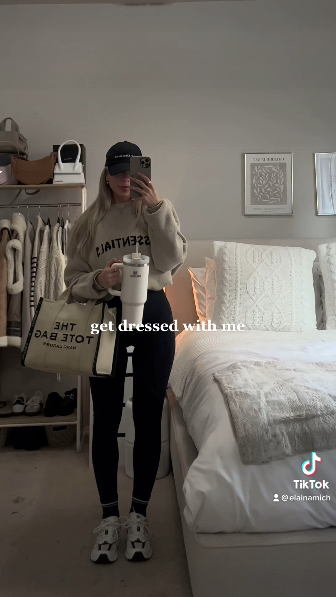 Cozy & casual outfit inspo 🤍 shoes are 530 white & gold but I can’t find them anywhere :(

#LTKstyletip