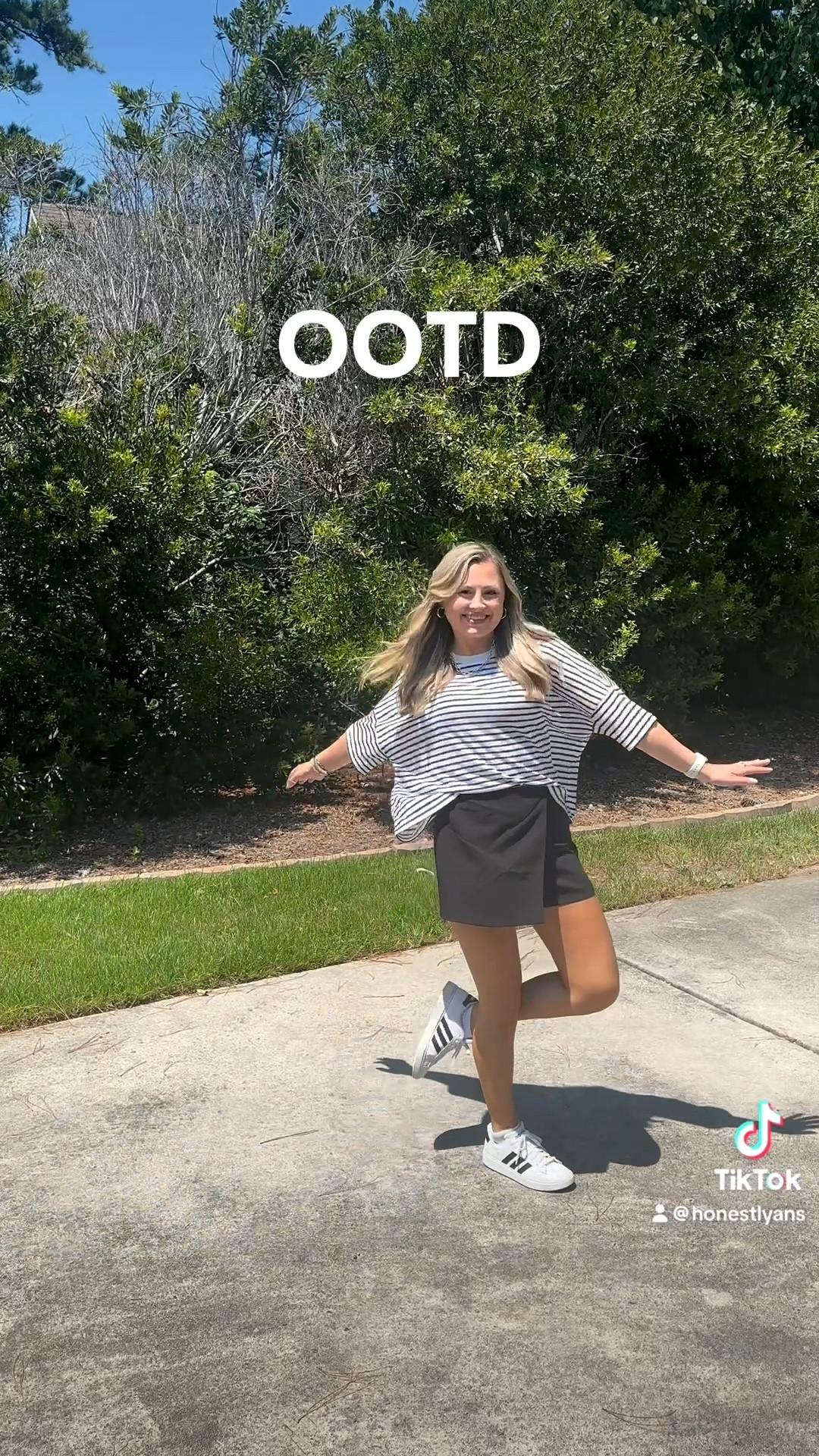 Top: Francesca’s, Size S
Skort: Francesca’s, Size S
Shoes: Adidas
Necklace: Electric Picks
Earrings: Francesca’s
Sunglasses: Quay
