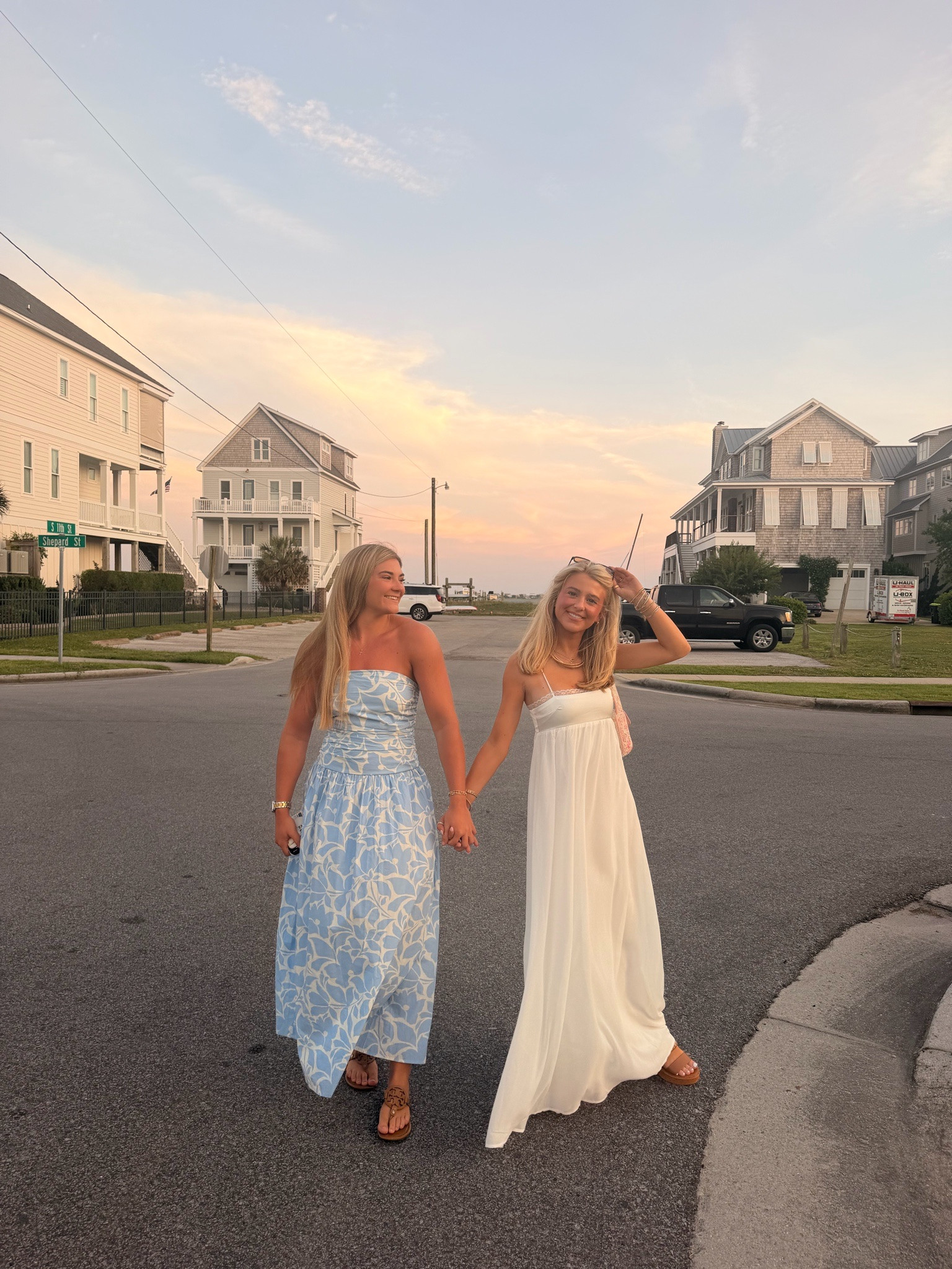 use BBXKRISTEN15 for 15% off my white maxi on beginning boutique 🤍🤍